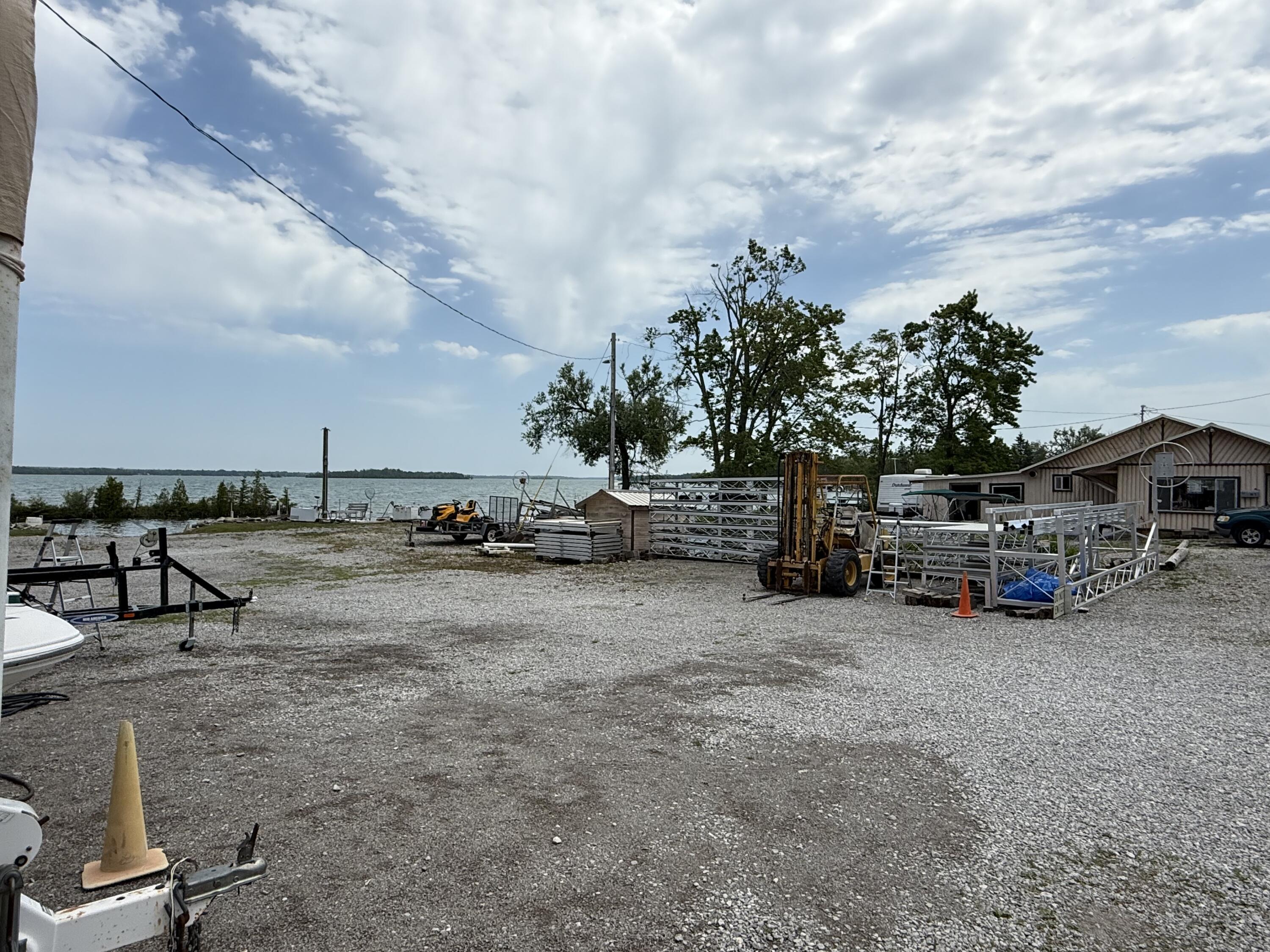 15279 Us-23 S Krakow Township MI 49777