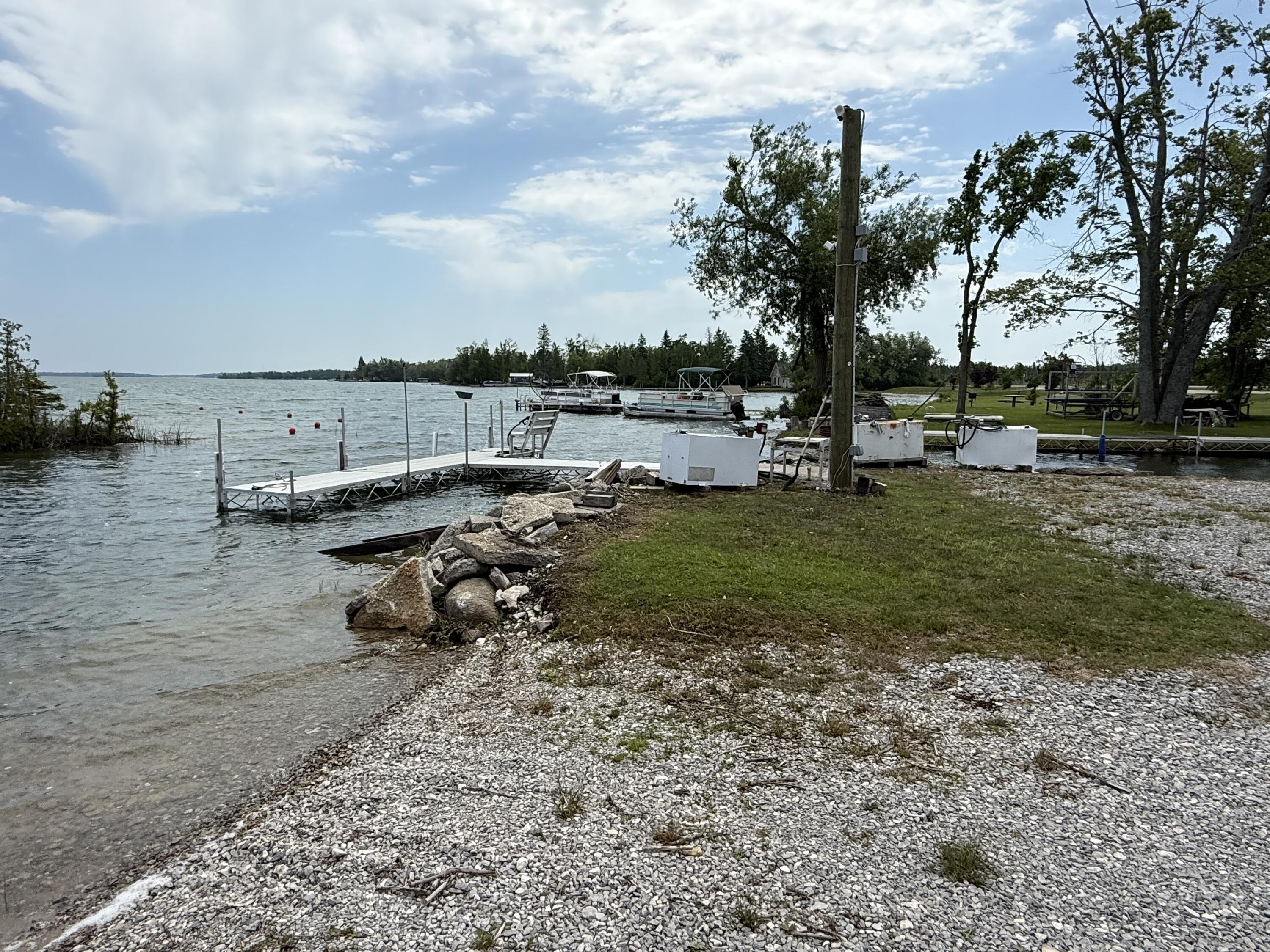 15279 Us-23 S Krakow Township MI 49777