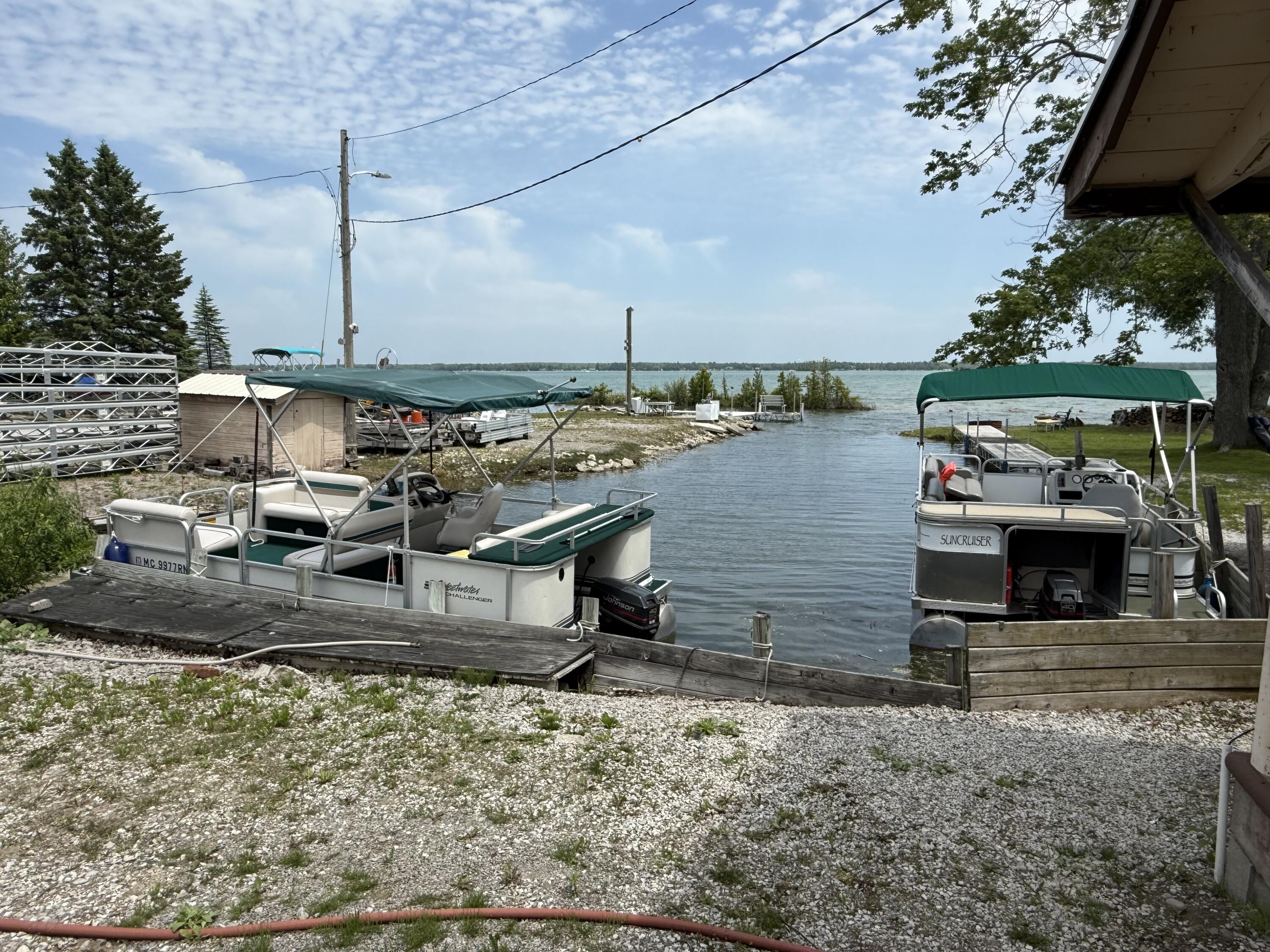 15279 Us-23 S Krakow Township MI 49777