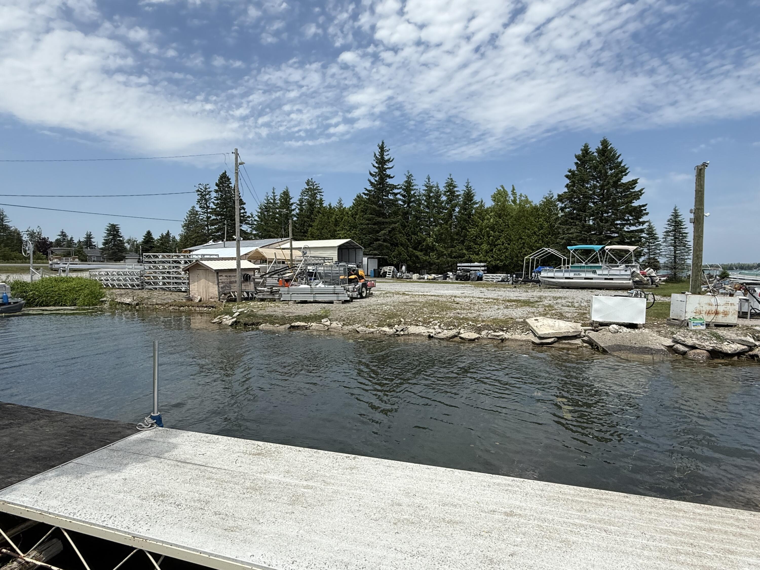 15279 Us-23 S Krakow Township MI 49777