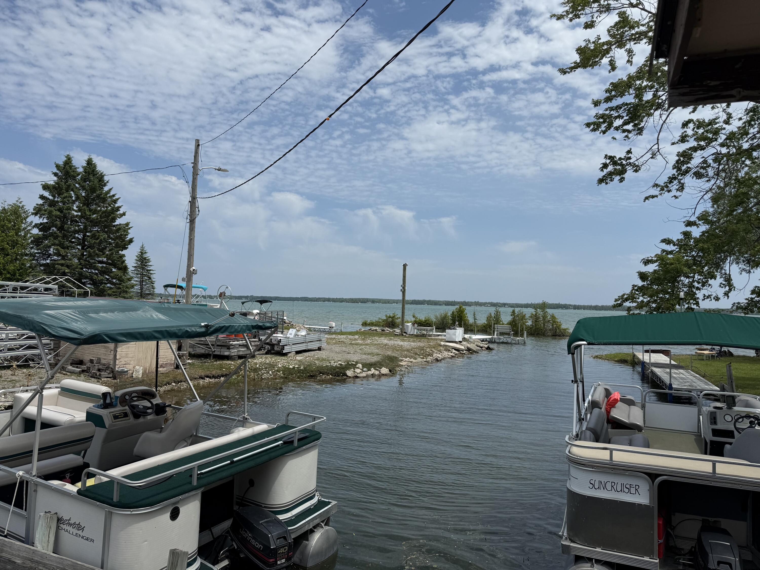 15279 Us-23 S Krakow Township MI 49777