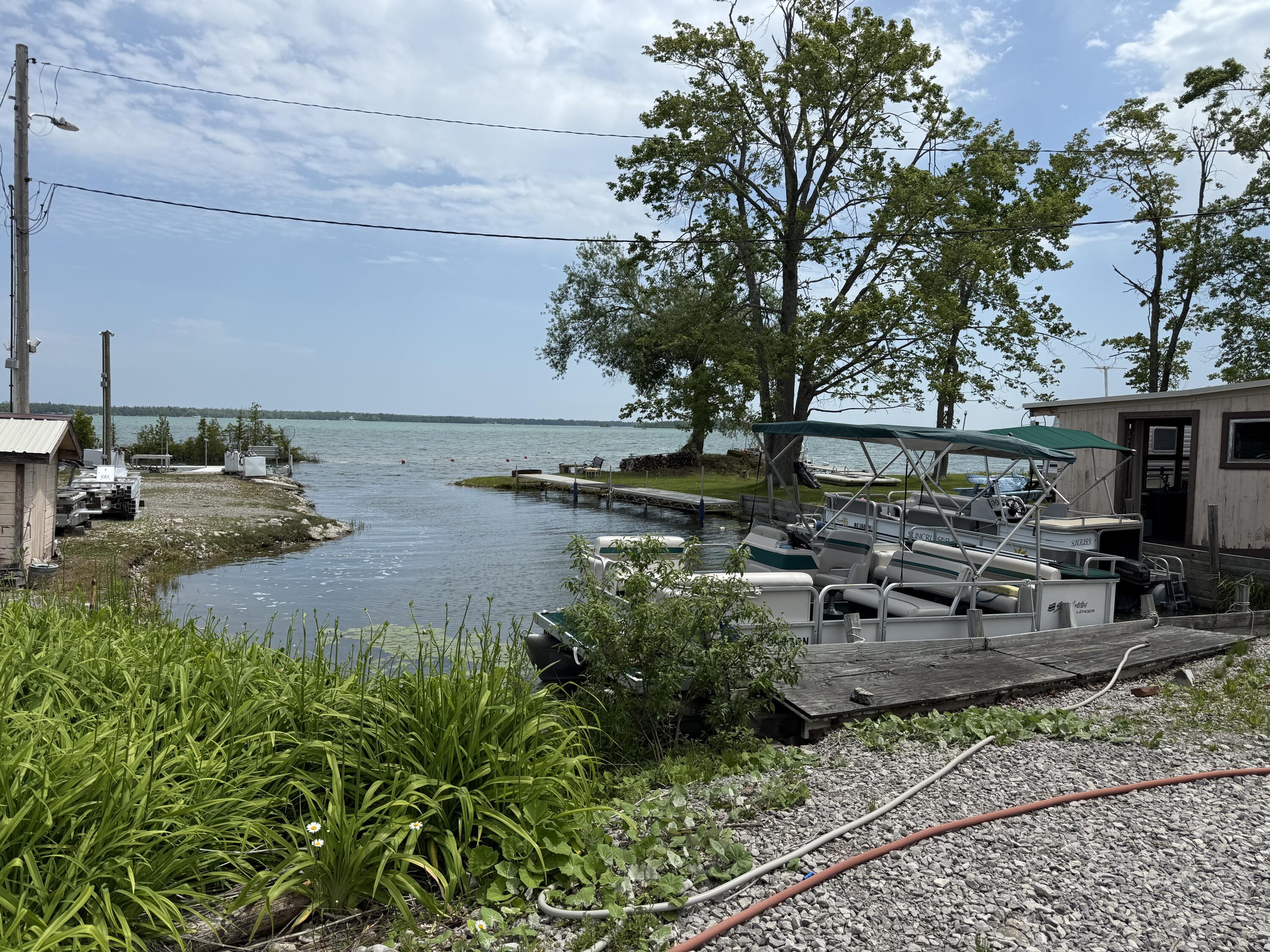 15279 Us-23 S Krakow Township MI 49777