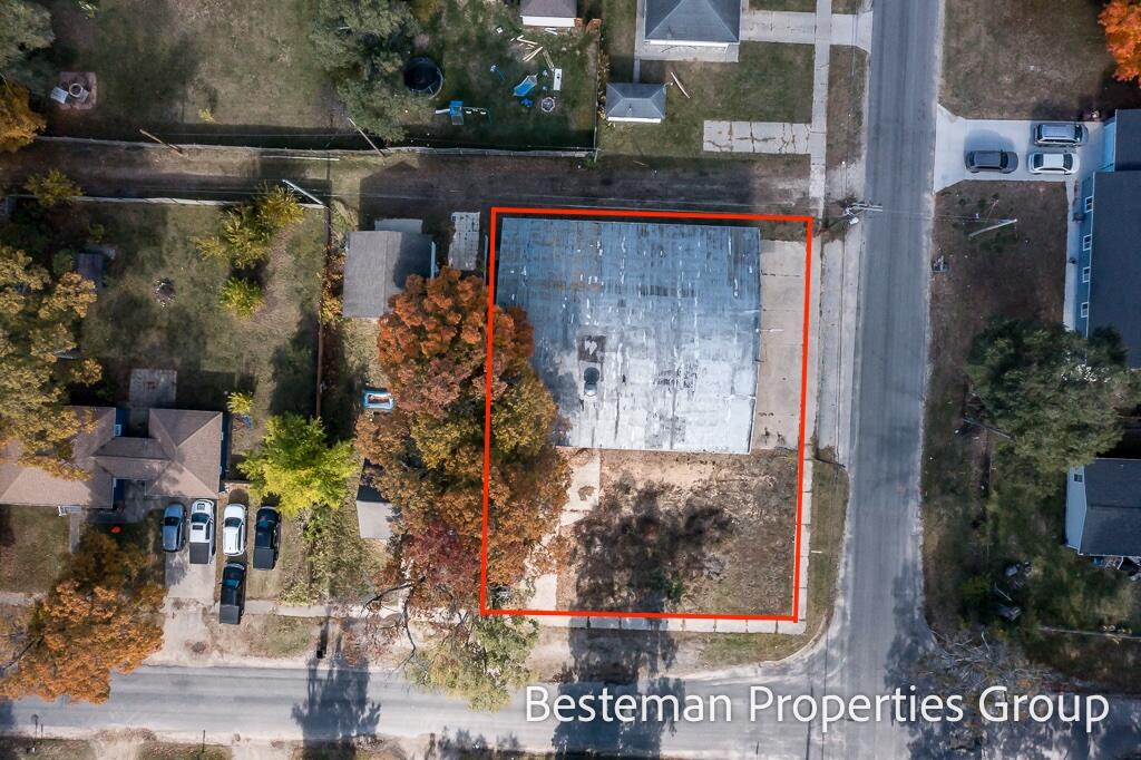 1099 Gordon Street Muskegon Charter Township MI 49442