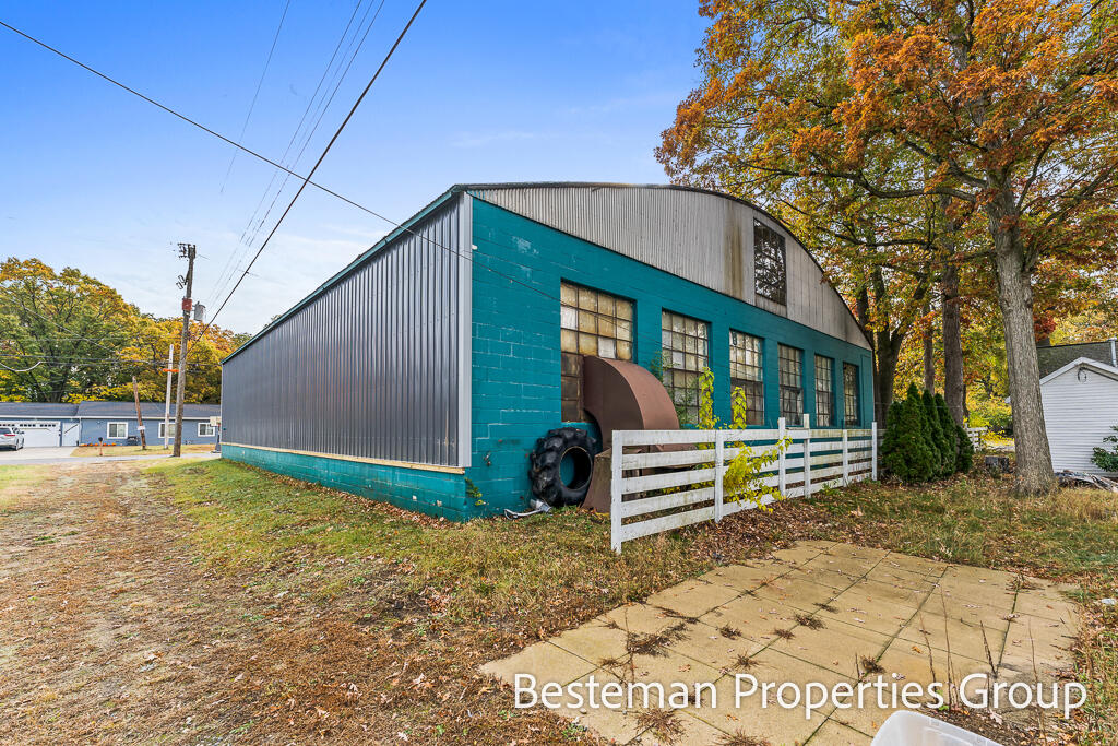 1099 Gordon Street Muskegon Charter Township MI 49442