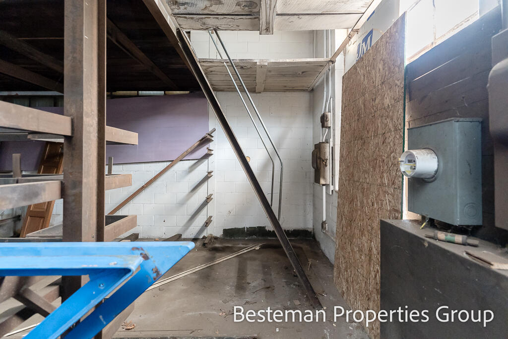 1099 Gordon Street Muskegon Charter Township MI 49442