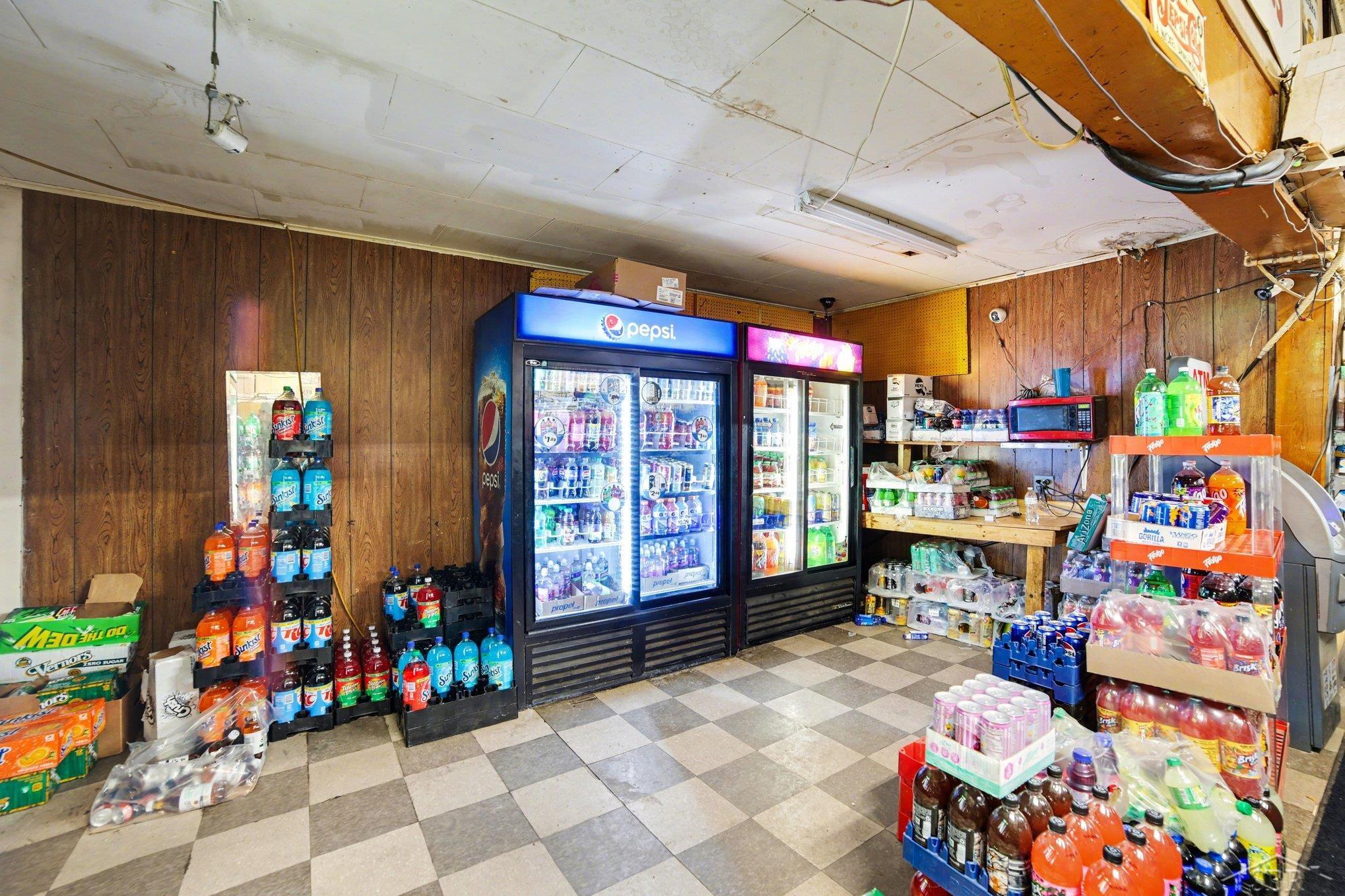 1215 Throop Street Saginaw City MI 48602