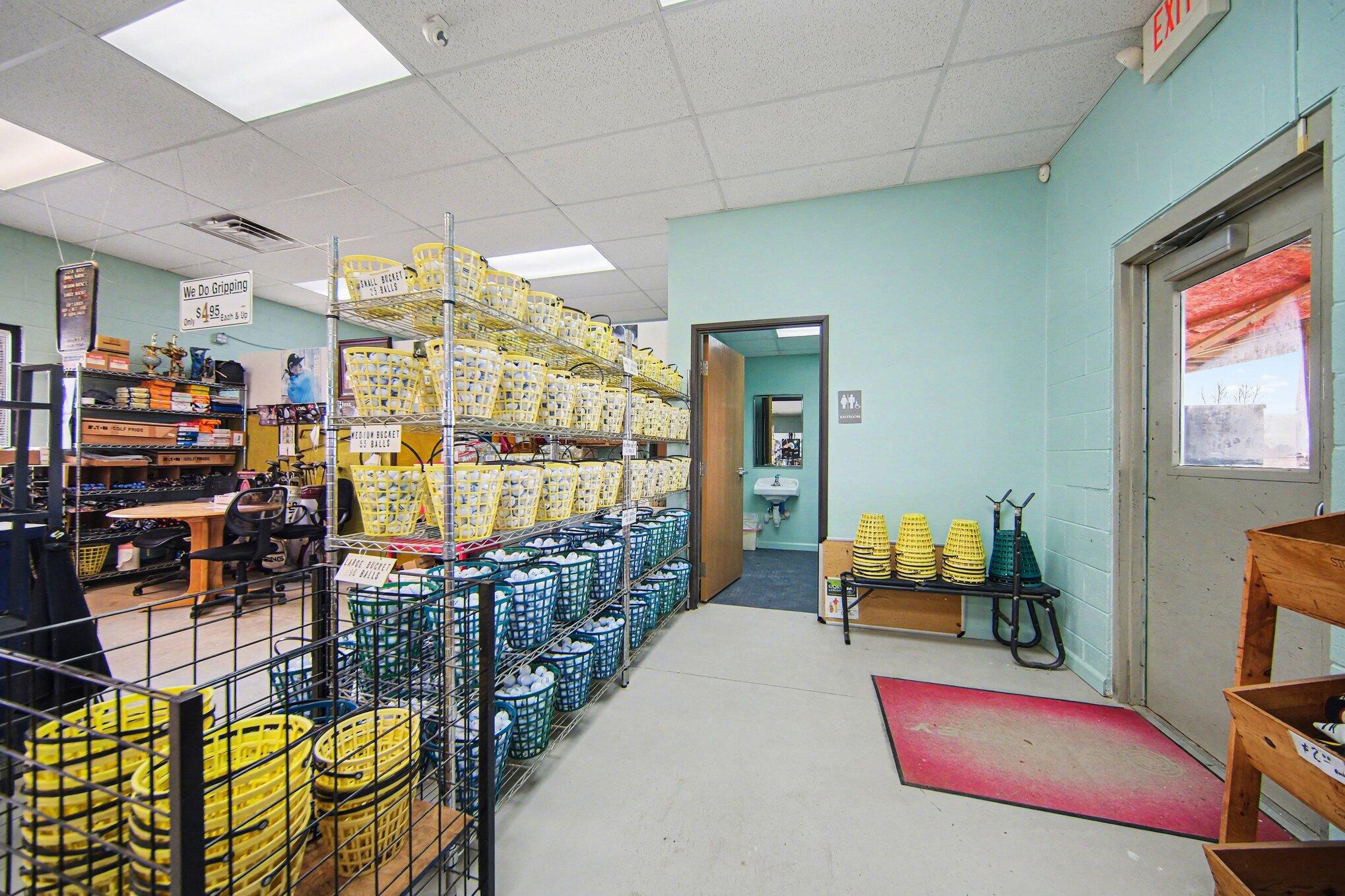 2735 S Zeeb Road Lodi Township MI 48103