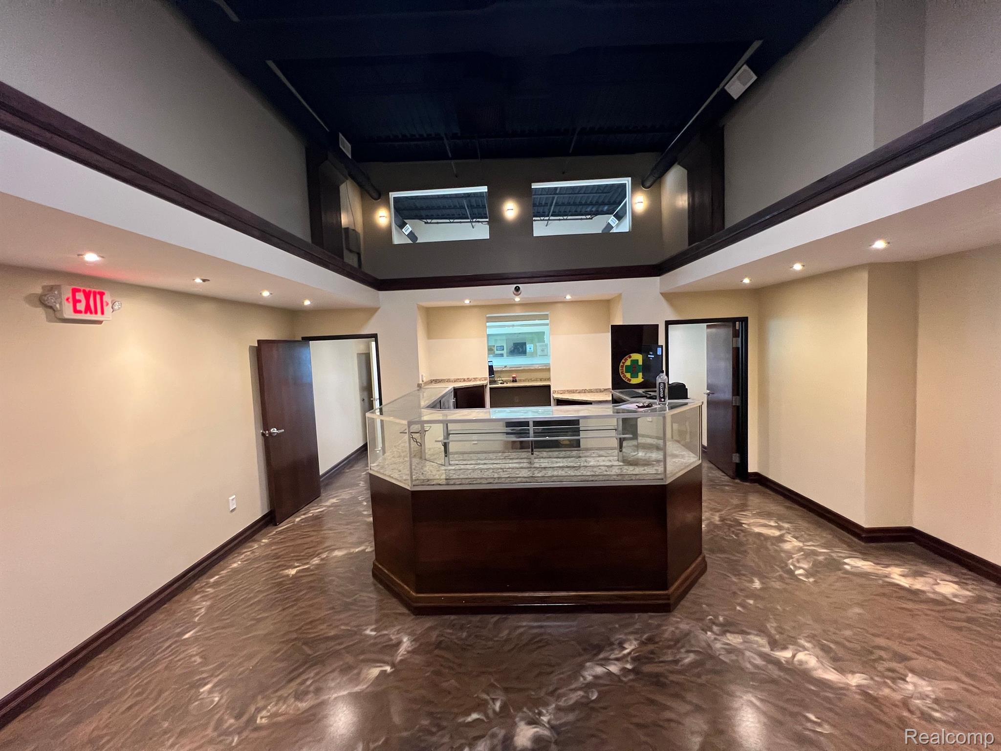 5540 E 8 Mile Road E Detroit City MI 48091