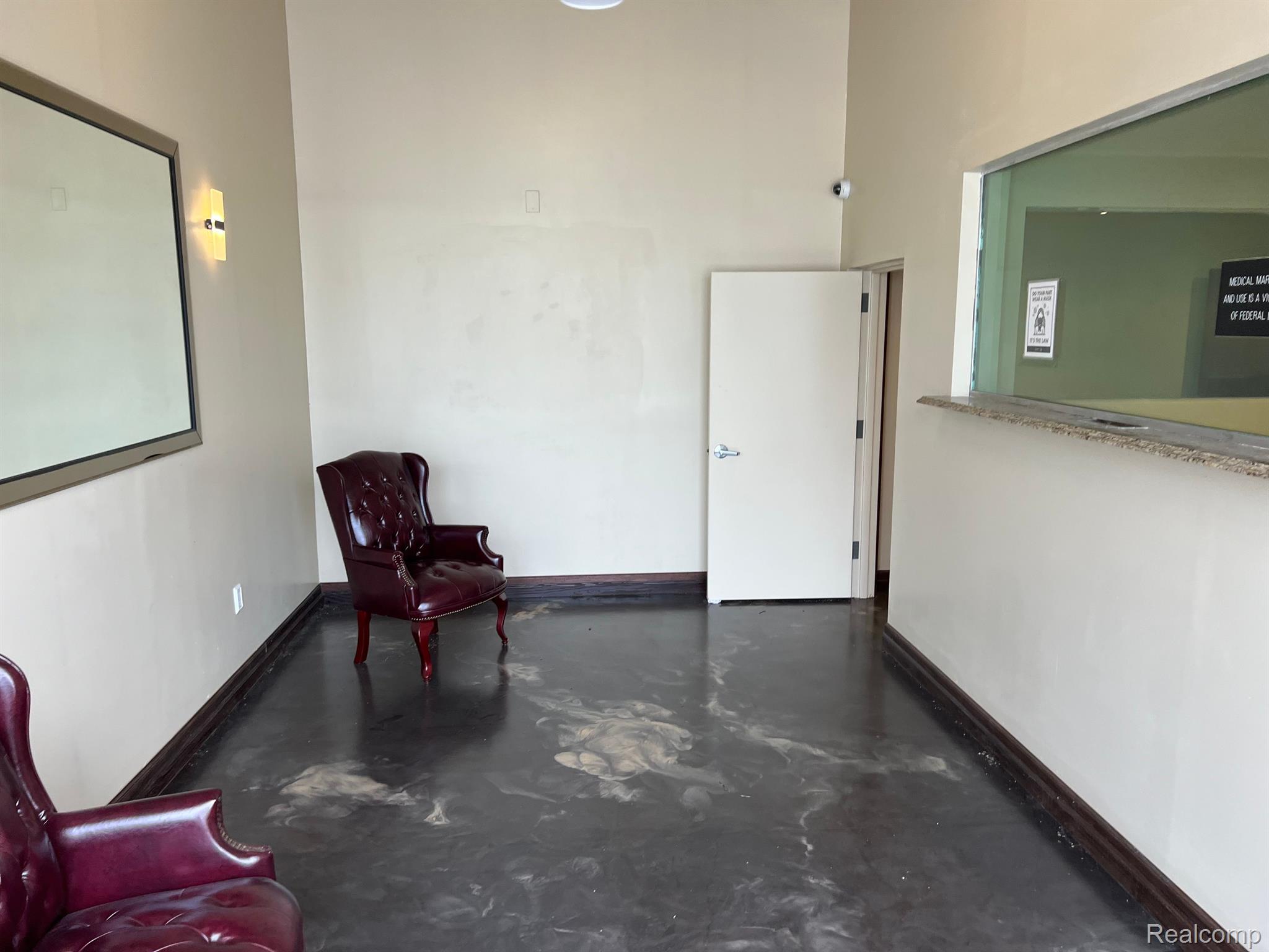 5540 E 8 Mile Road E Detroit City MI 48091