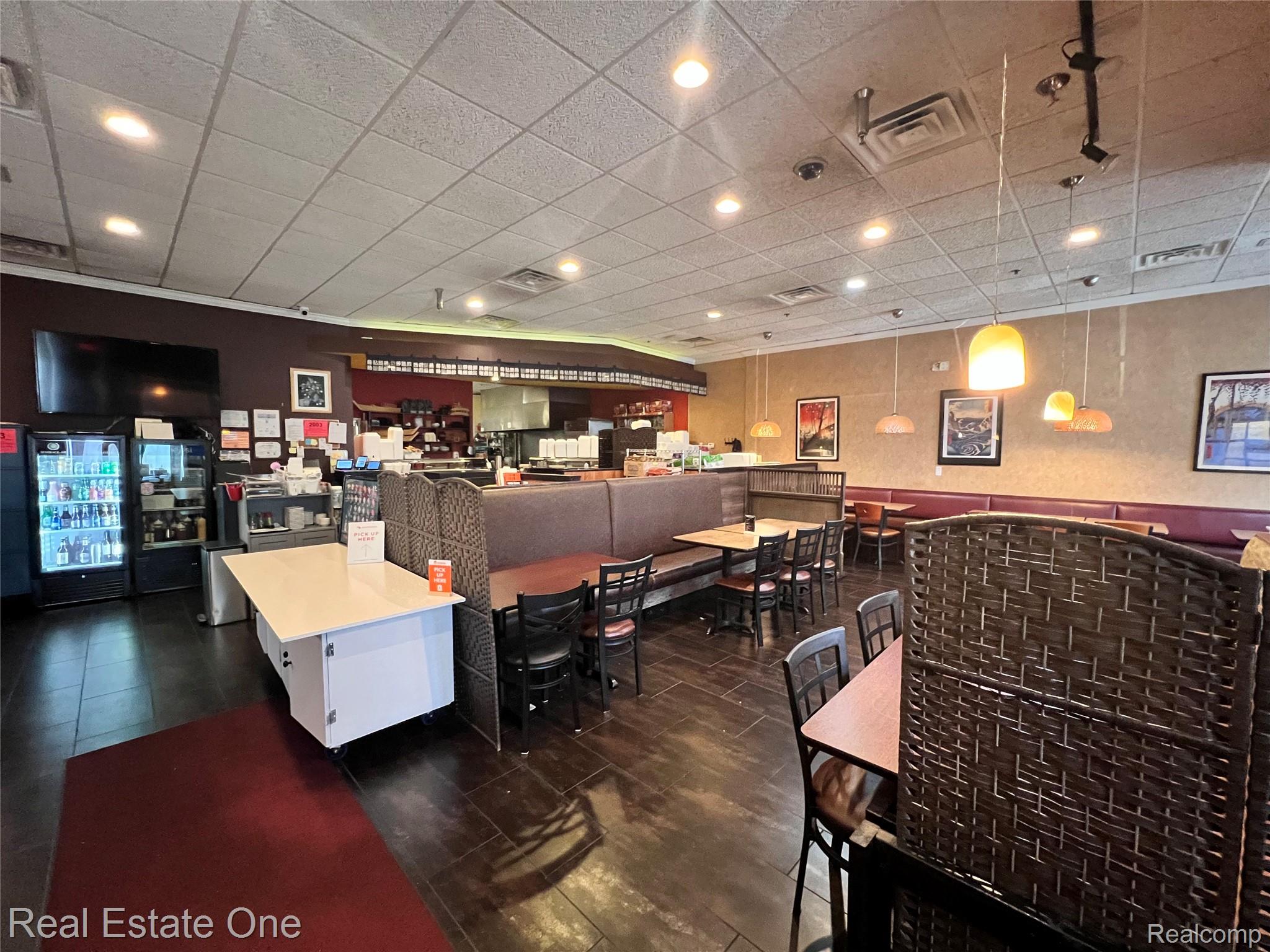 33214 W 14 Mile Road West Bloomfield Charter Township MI 48322
