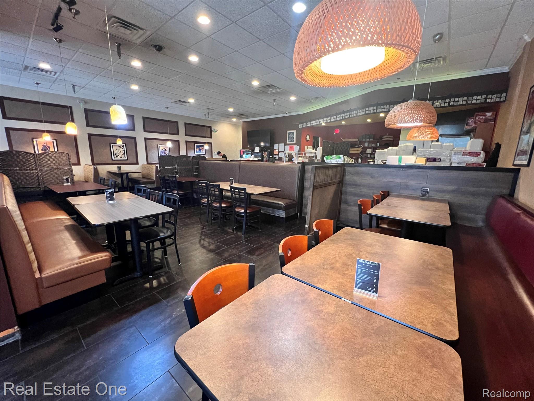 33214 W 14 Mile Road West Bloomfield Charter Township MI 48322