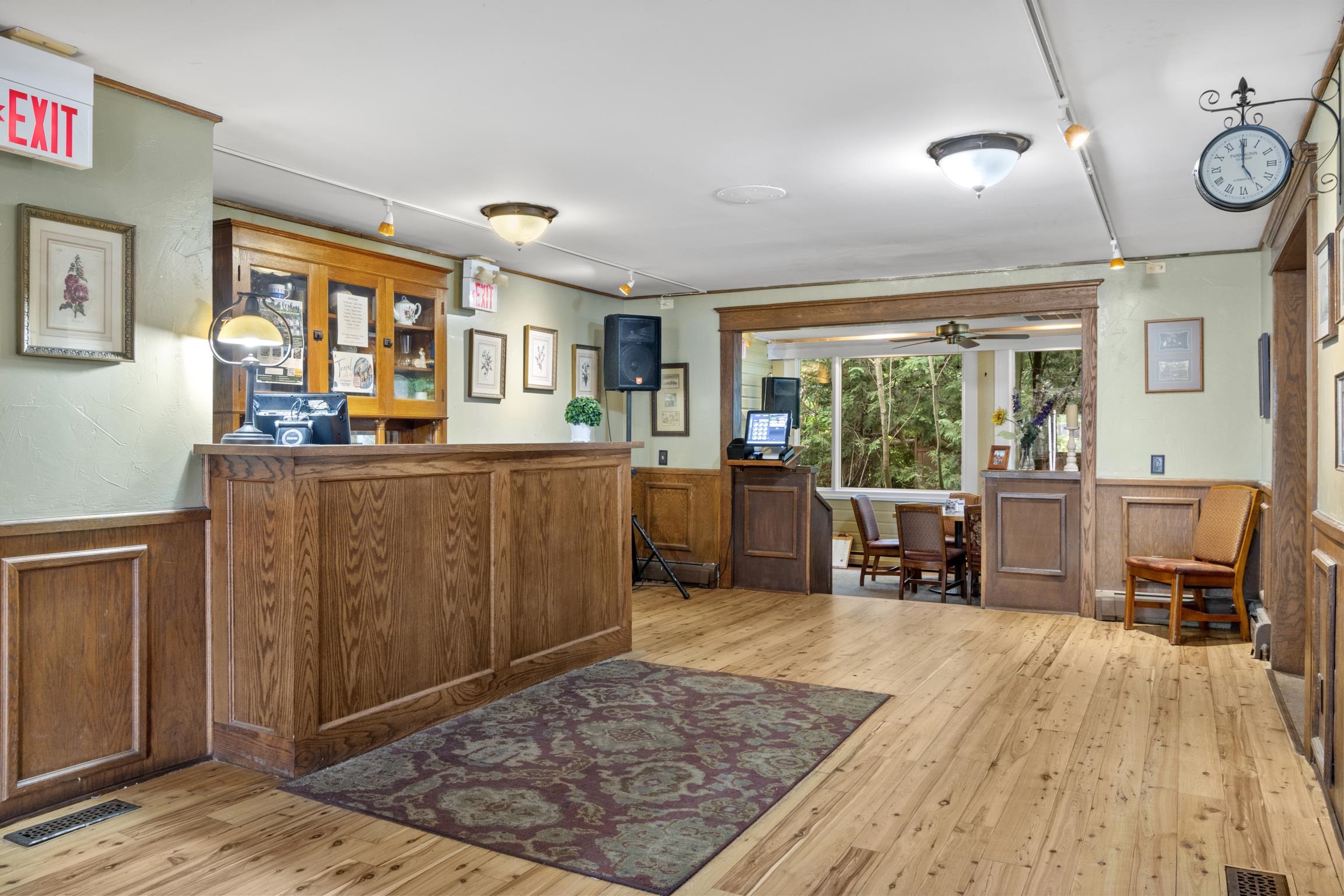 149 E Harbor Highway Cleveland Township MI 49664