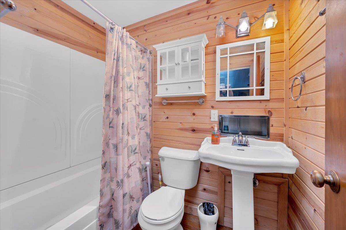 814 Kenyon Road Hill Township MI 48635