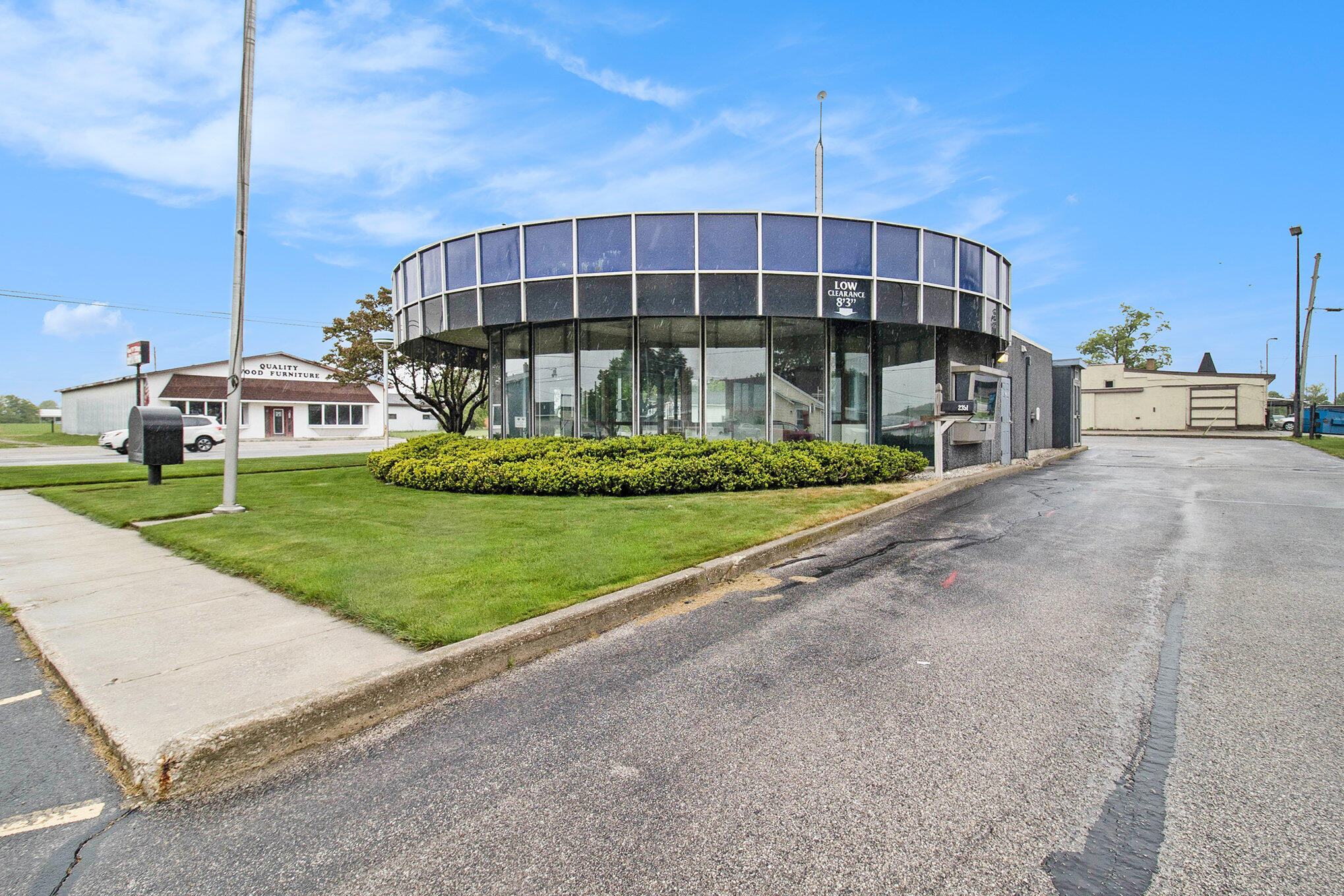2351 E Us 10 Custer Village MI 49405