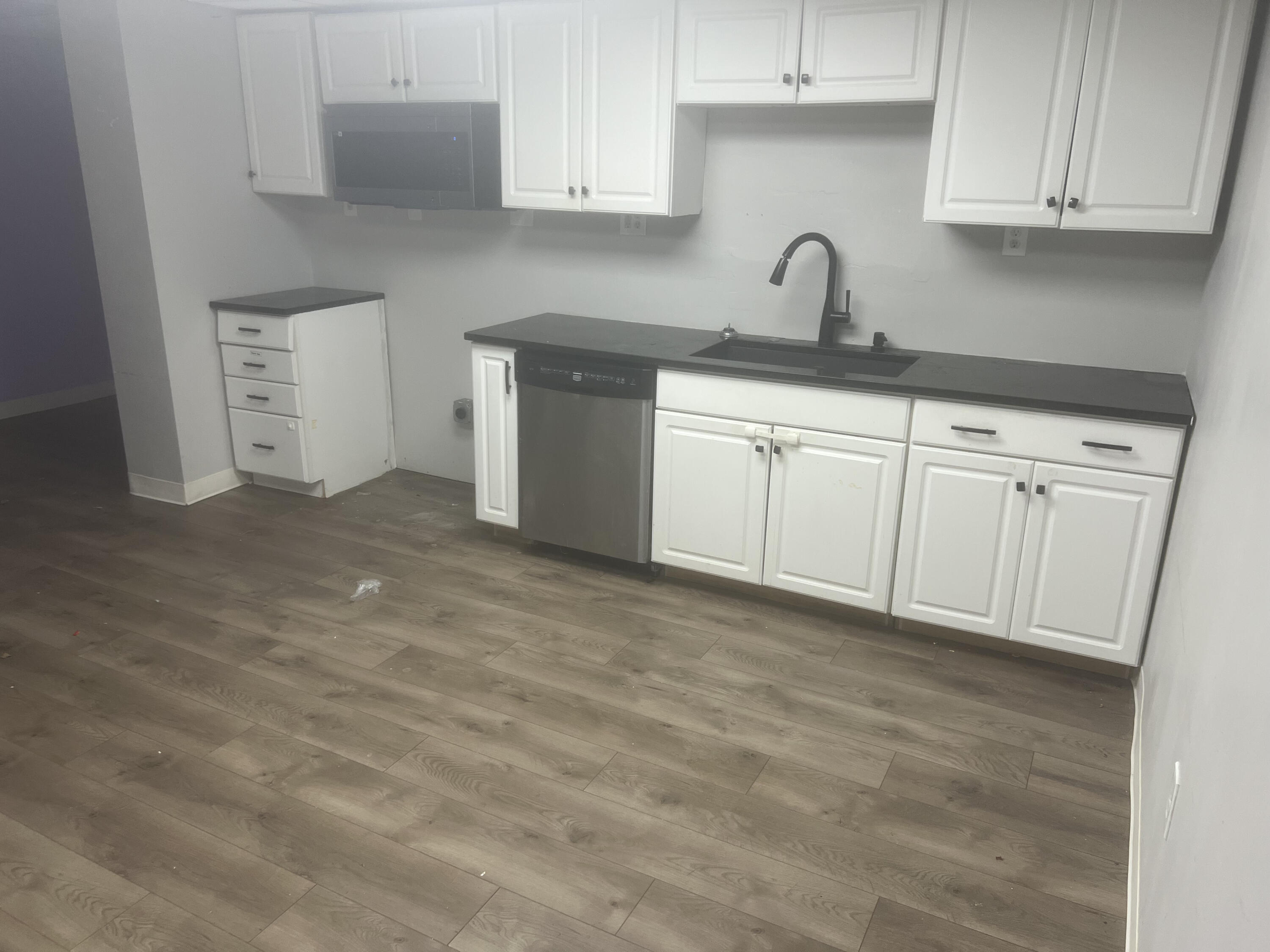 28905 Utica Road S Roseville City MI 48066
