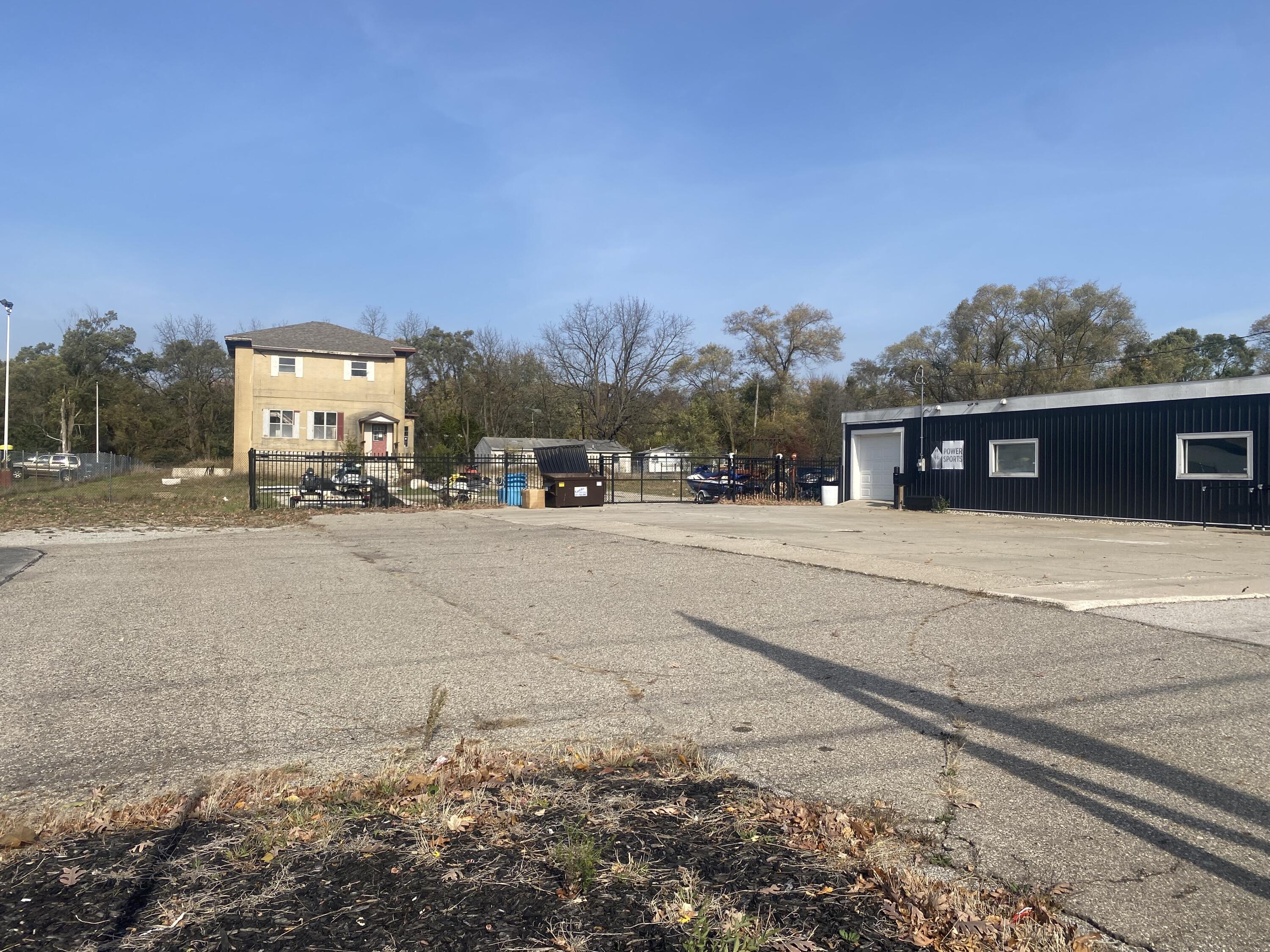 2256 E Apple Avenue Muskegon Charter Township MI 49442