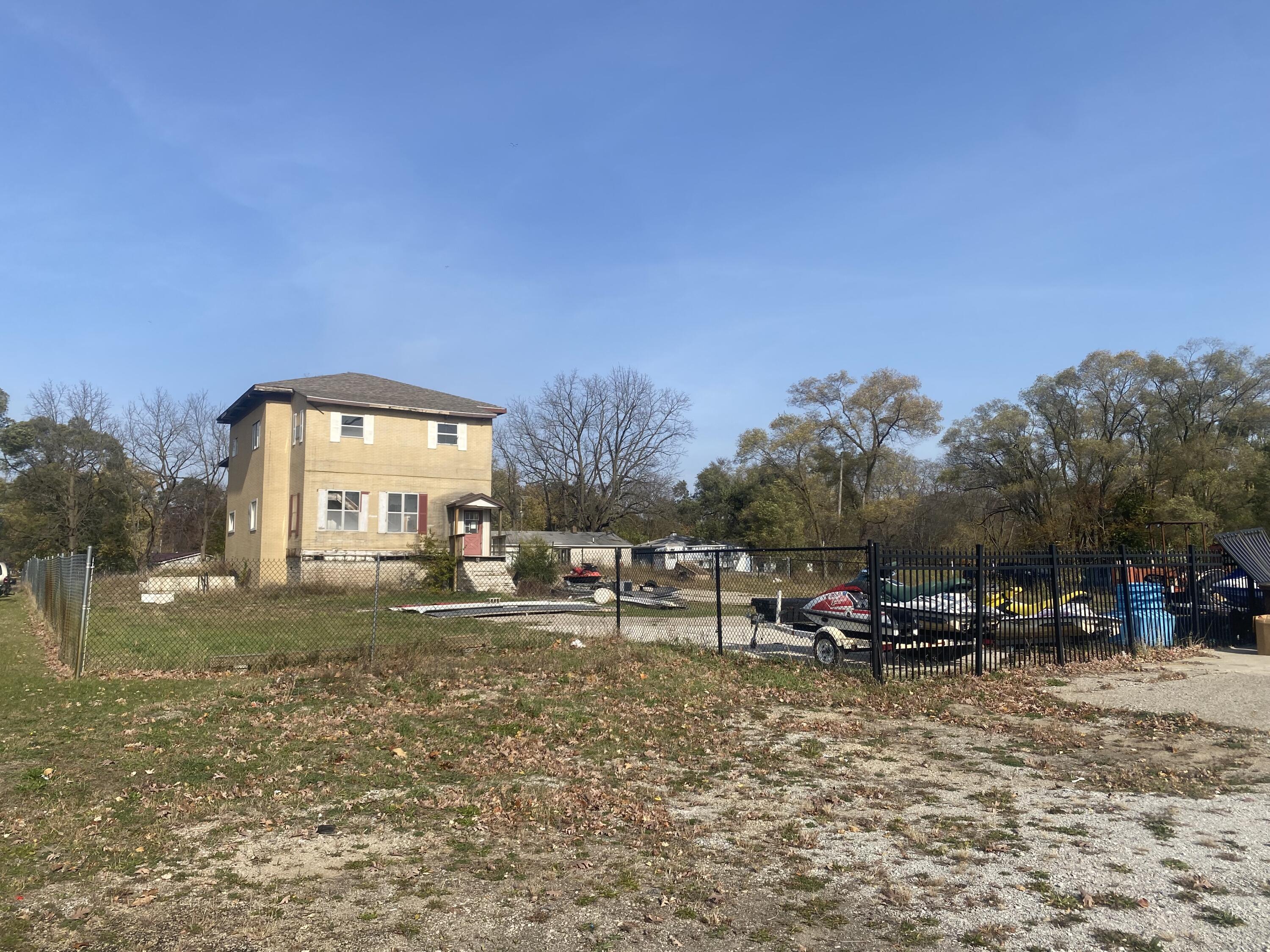 2256 E Apple Avenue Muskegon Charter Township MI 49442