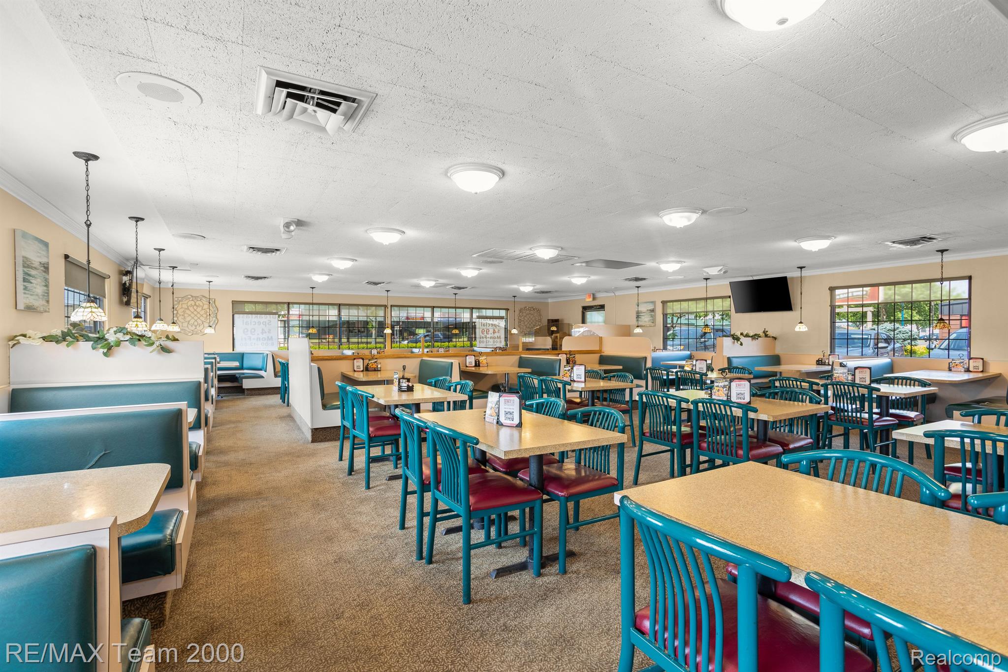 30155 Ford Road Garden City City MI 48135