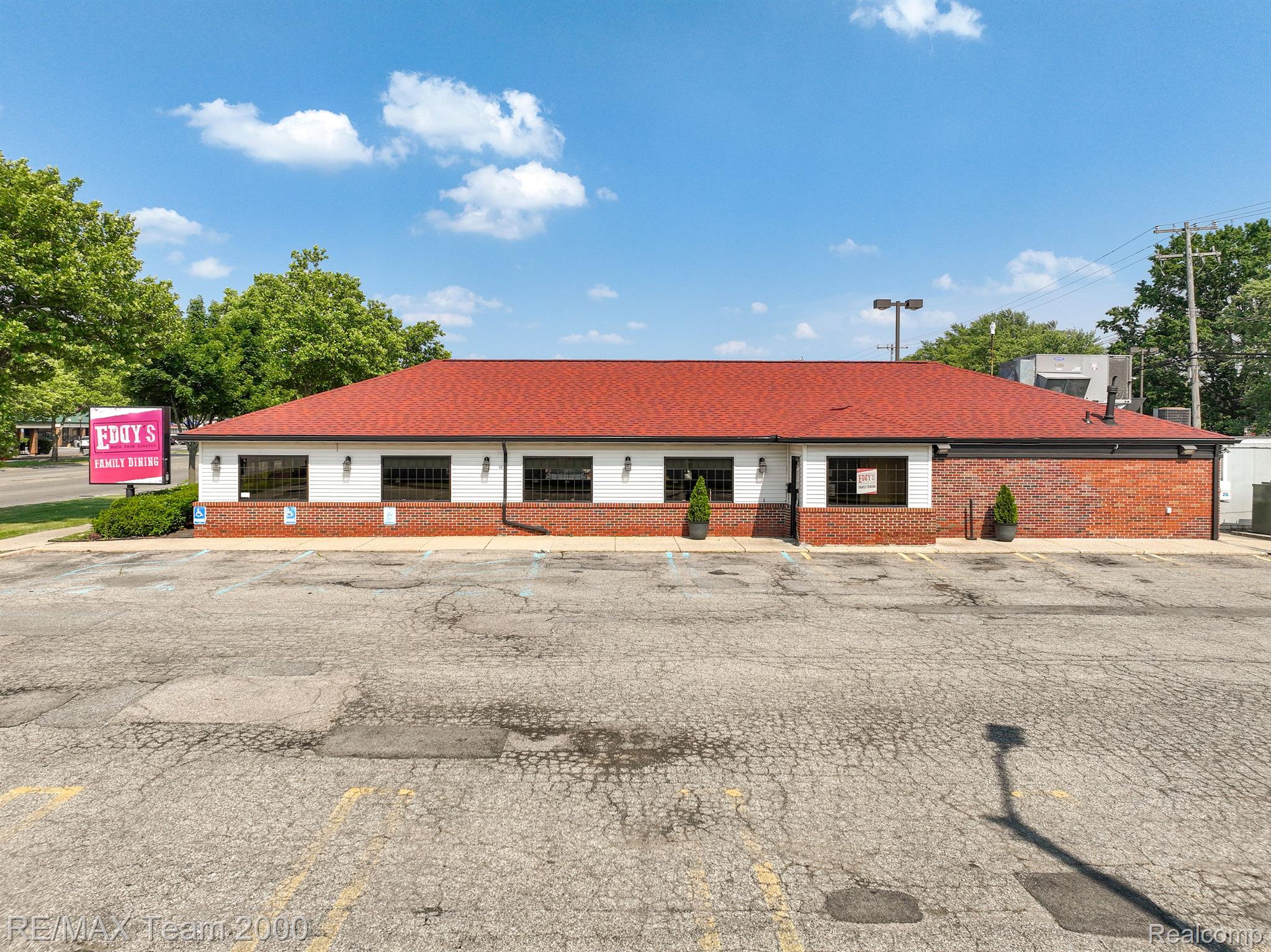 30155 Ford Road Garden City City MI 48135