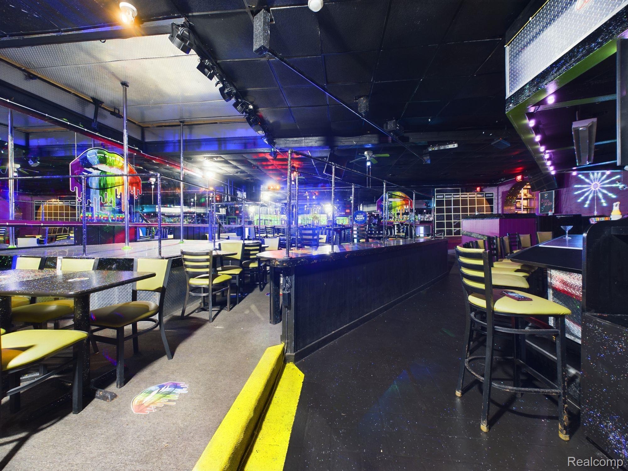 1714 S Saginaw Street Flint City MI 48503