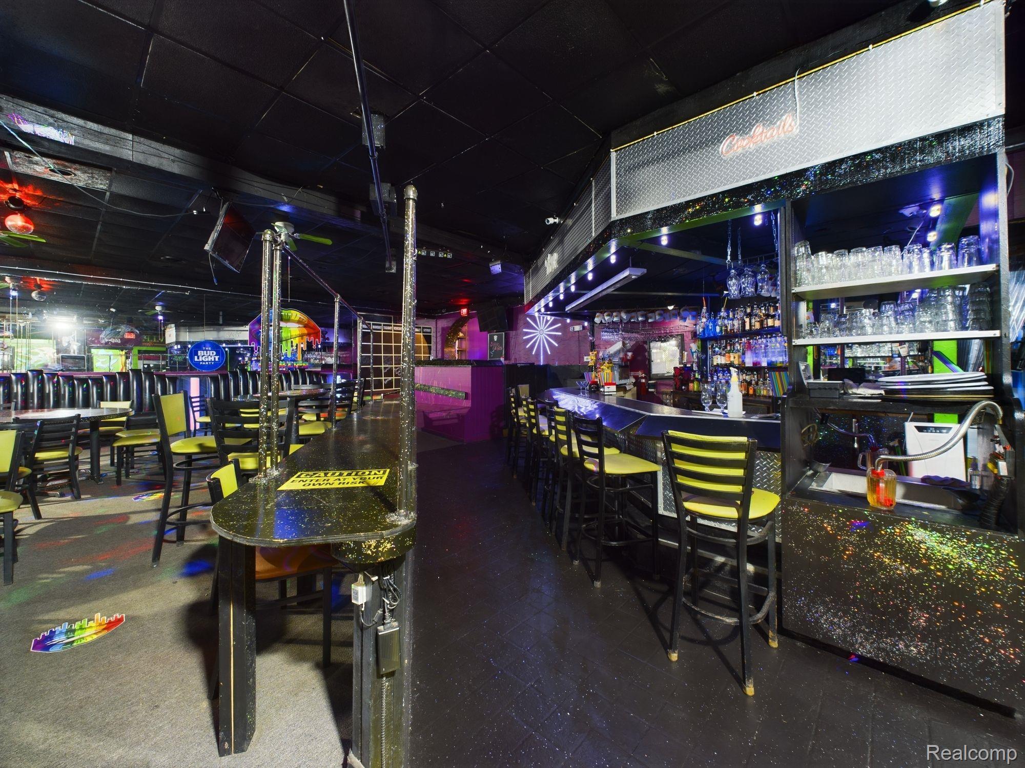 1714 S Saginaw Street Flint City MI 48503