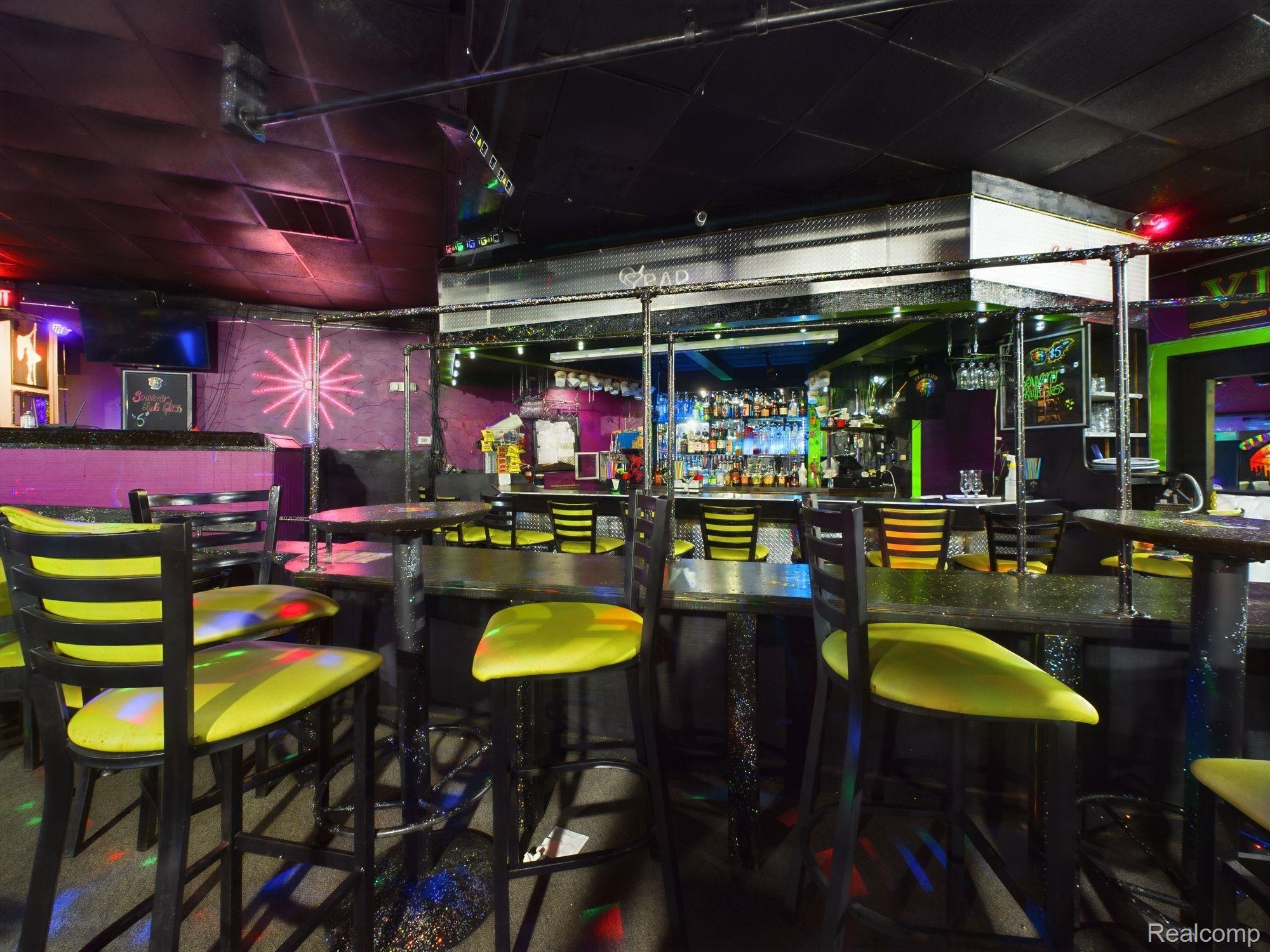 1714 S Saginaw Street Flint City MI 48503