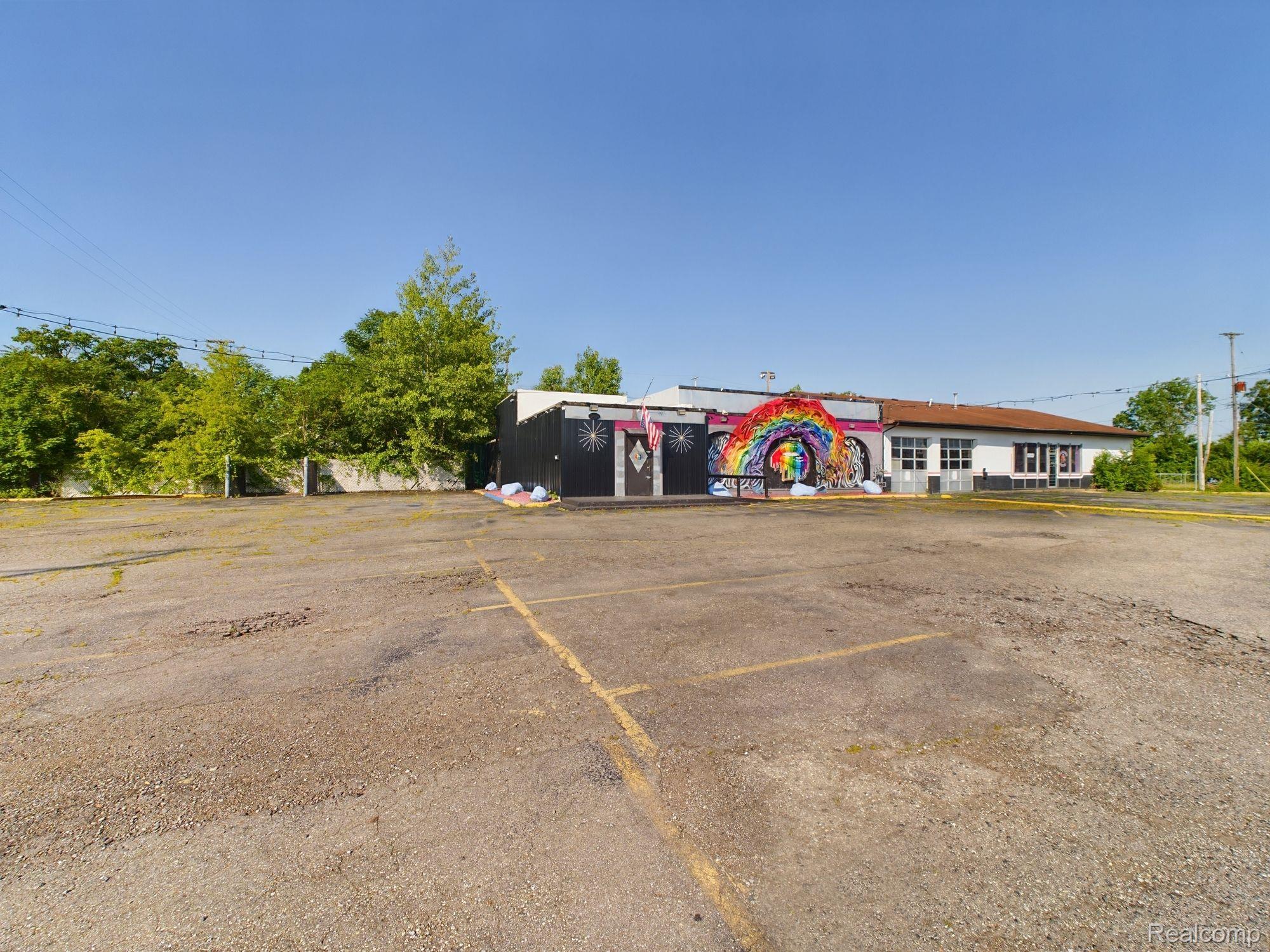 1714 S Saginaw Street Flint City MI 48503