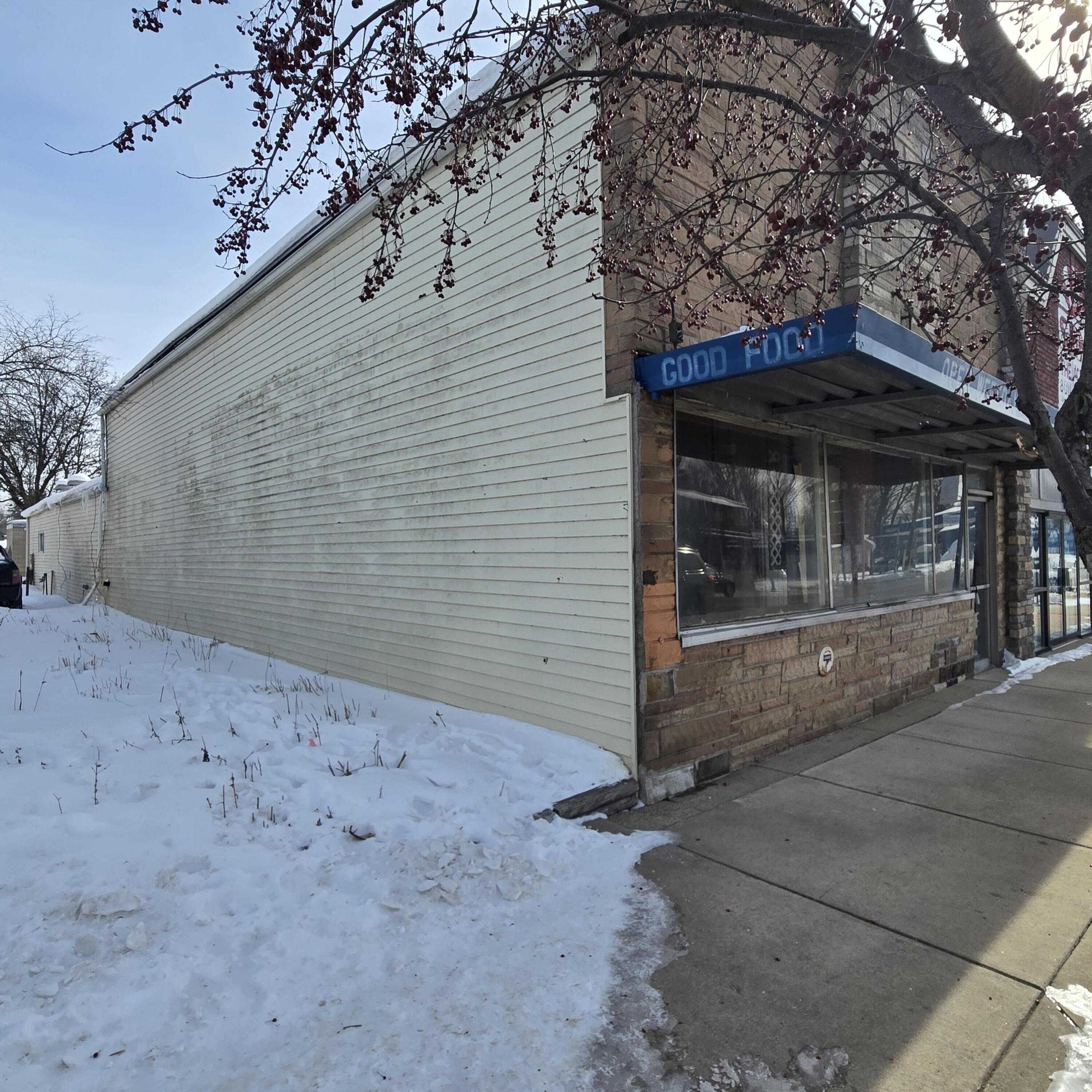 127 S Main Street Plainwell City MI 49080