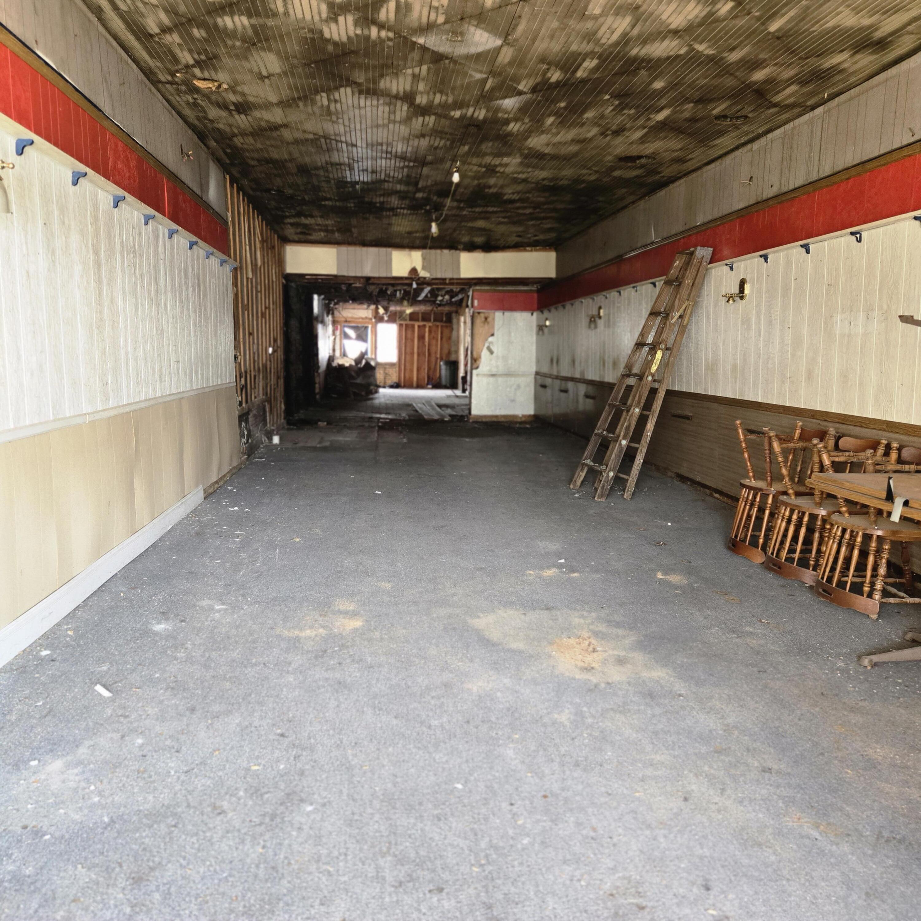 127 S Main Street Plainwell City MI 49080