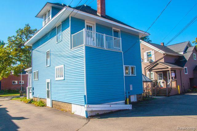 118 W 3rd Street Rochester City MI 48307