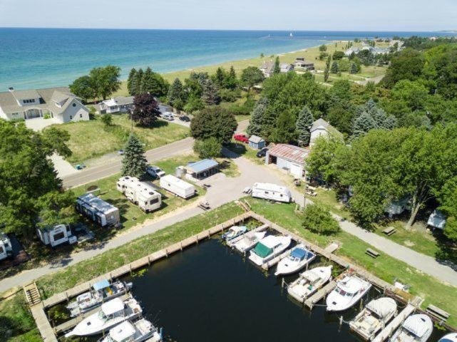 846 S Lakeshore Drive Pere Marquette Charter Township MI 49431