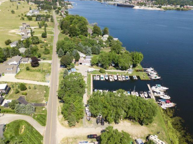 846 S Lakeshore Drive Pere Marquette Charter Township MI 49431