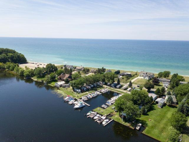846 S Lakeshore Drive Pere Marquette Charter Township MI 49431