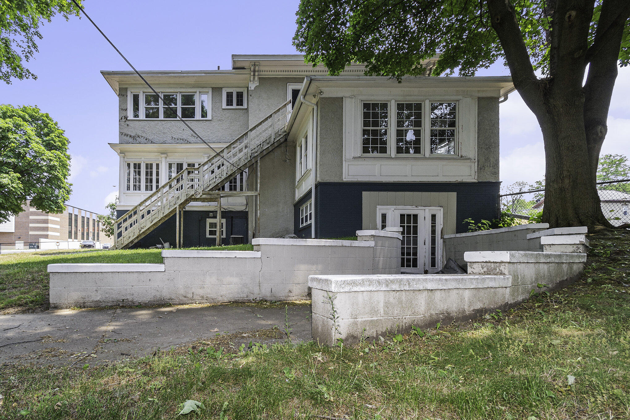 604 Wildwood Avenue Jackson City MI 49201