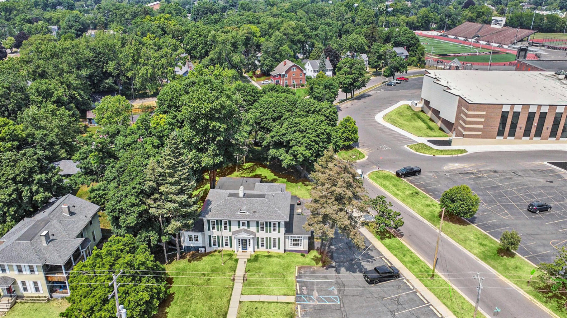 604 Wildwood Avenue Jackson City MI 49201