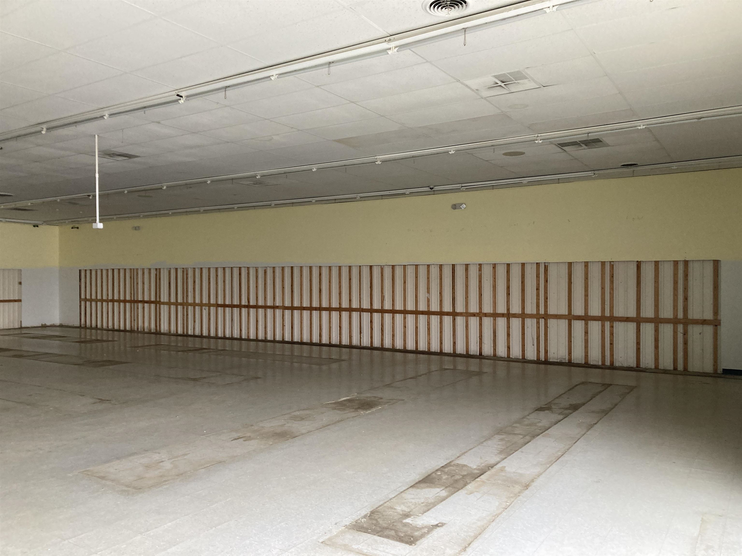2761 N M-33 Cumming Township MI 48654