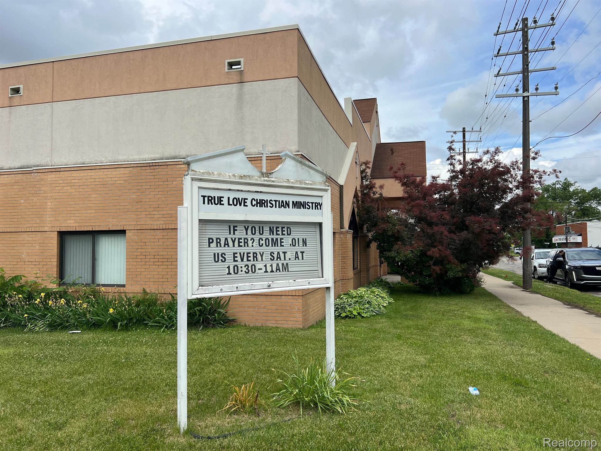 6100 - 6138 E Nevada Street E Detroit City MI 48234
