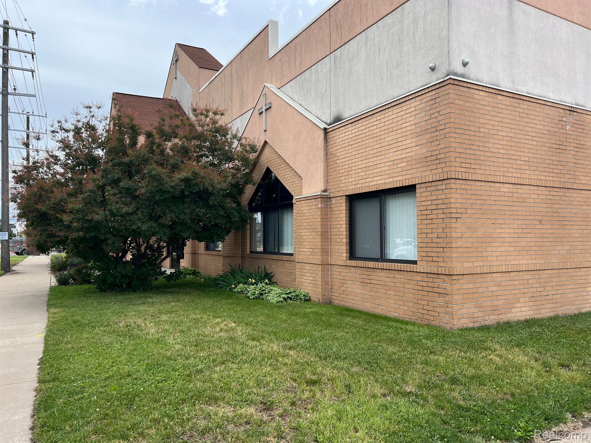 6100 - 6138 E Nevada Street E Detroit City MI 48234
