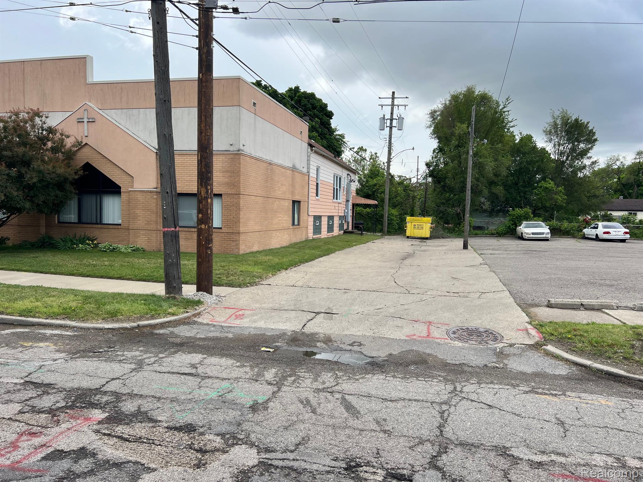 6100 - 6138 E Nevada Street E Detroit City MI 48234