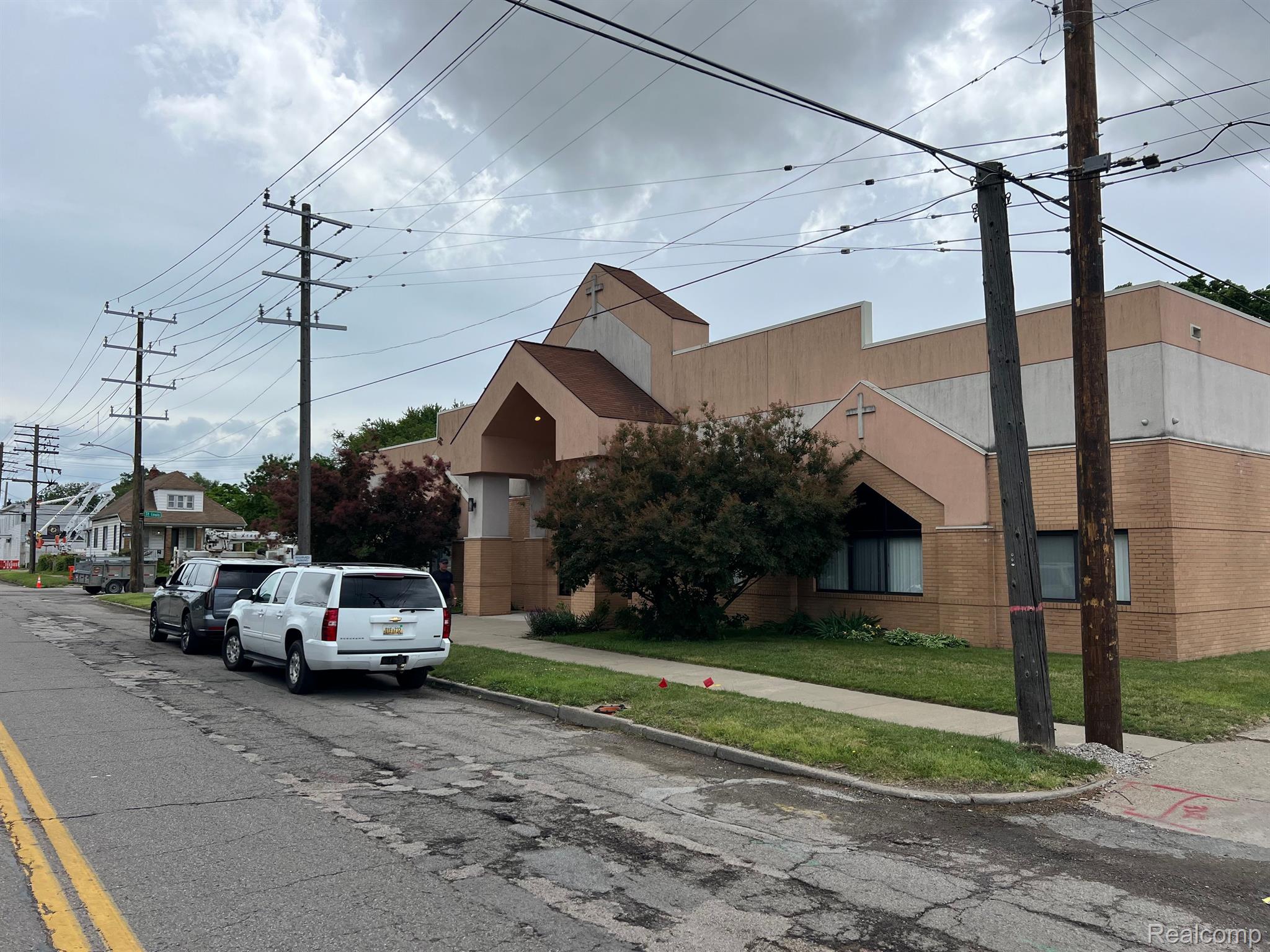 6100 - 6138 E Nevada Street E Detroit City MI 48234