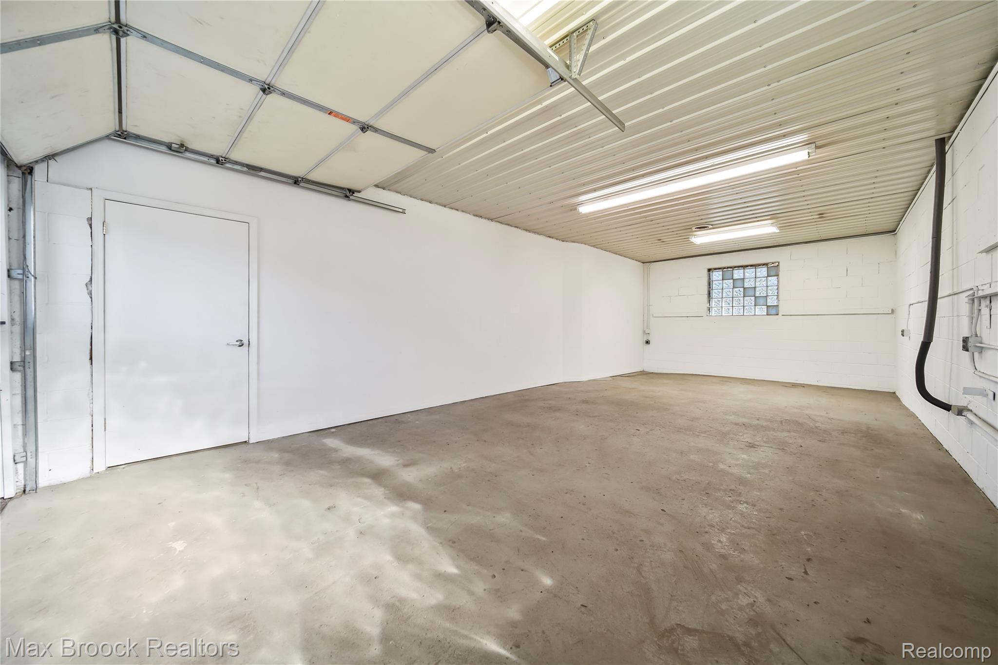 105 S Ortonville Road Ortonville Village MI 48462