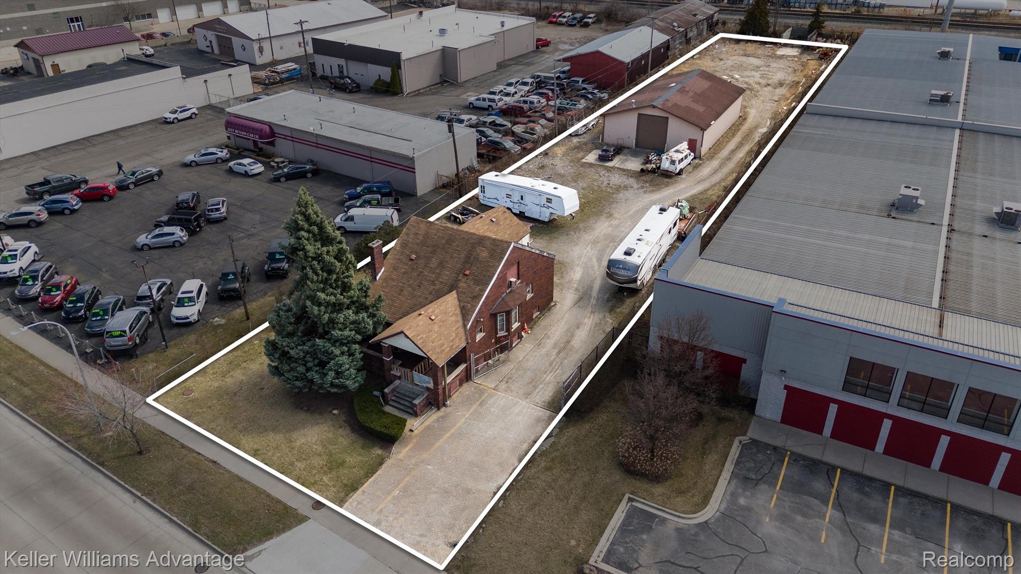 34233 Michigan Avenue Wayne City MI 48184