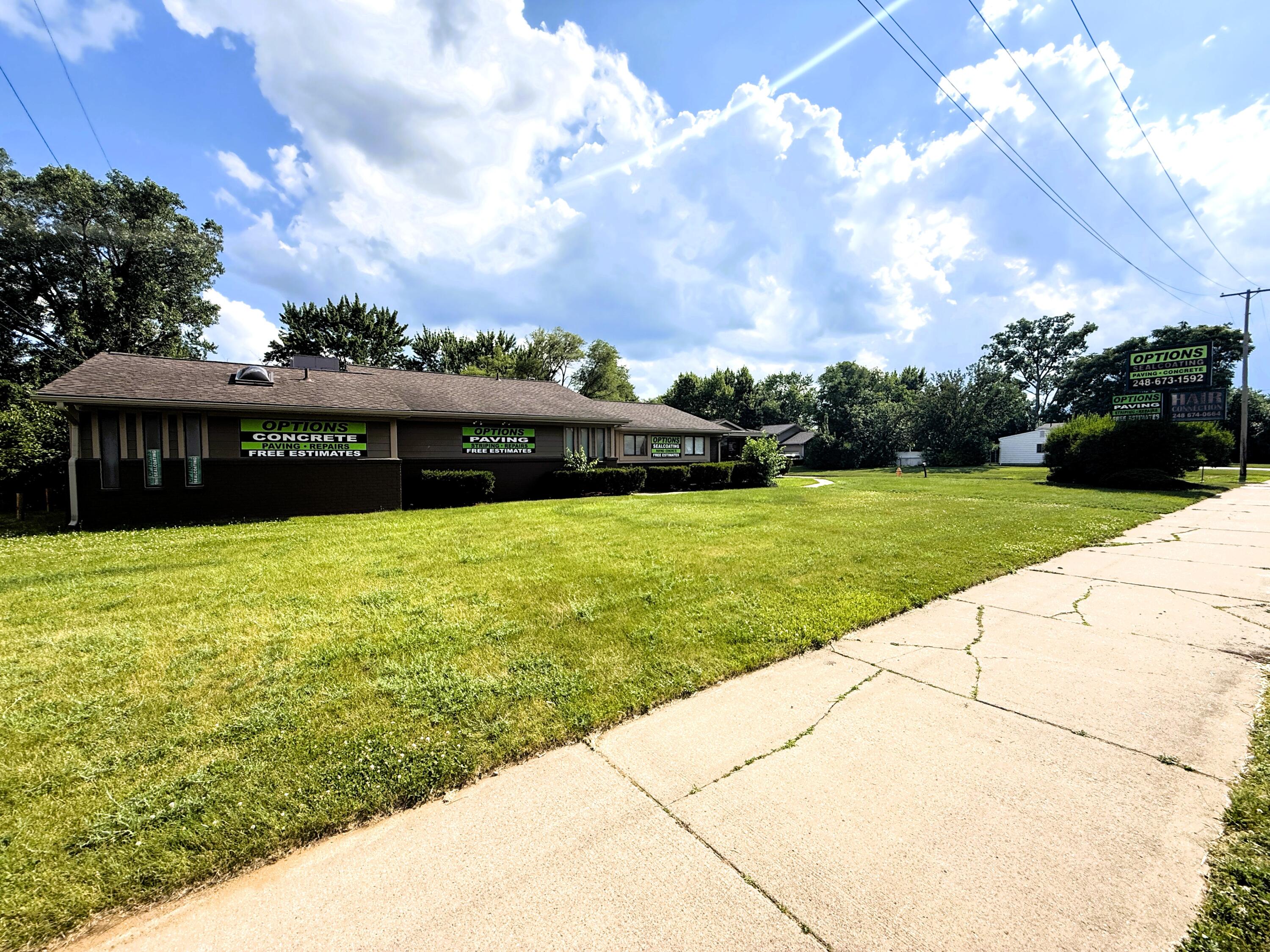 5685 Highland Road Waterford Charter Township MI 48327