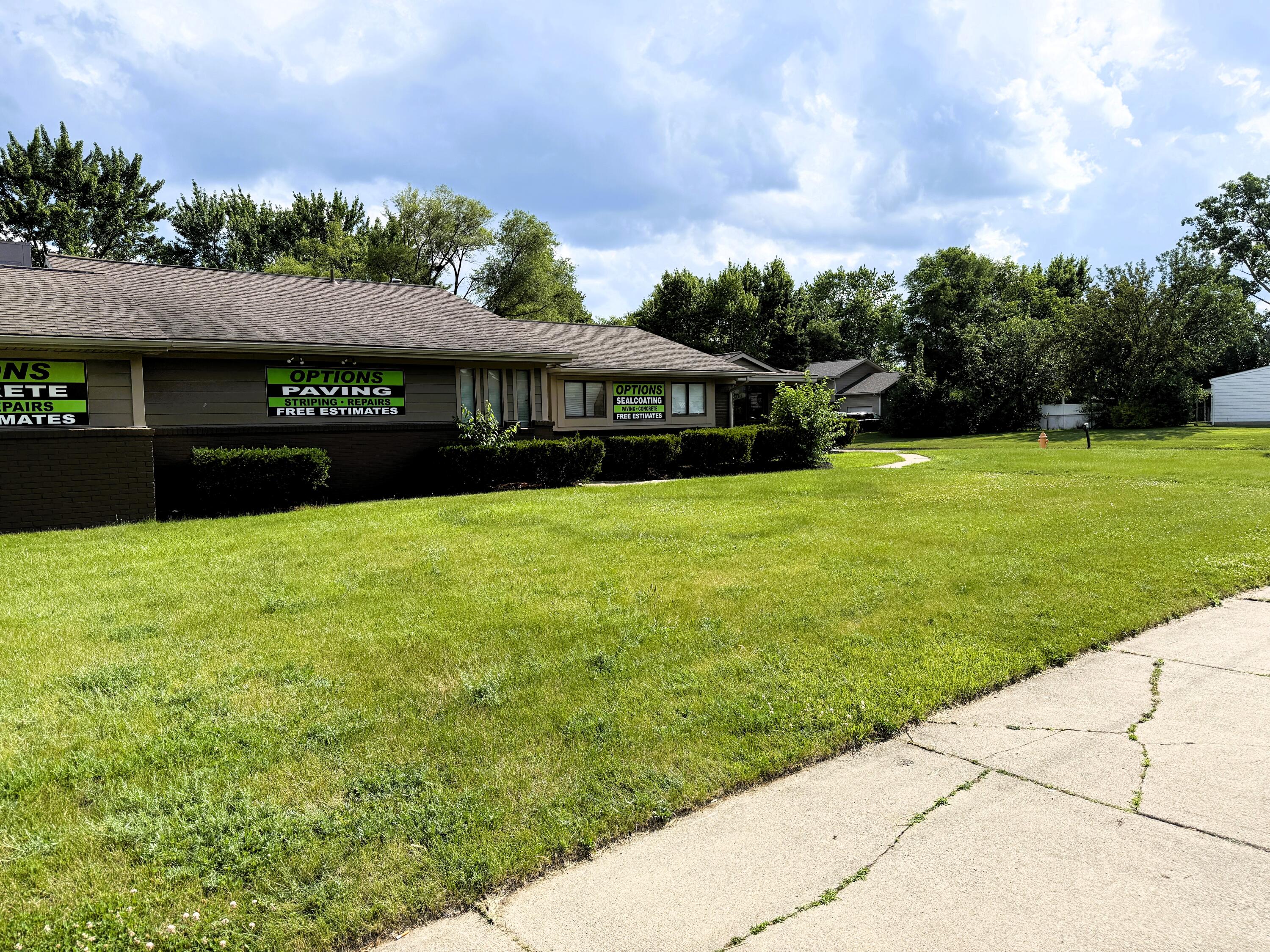 5685 Highland Road Waterford Charter Township MI 48327