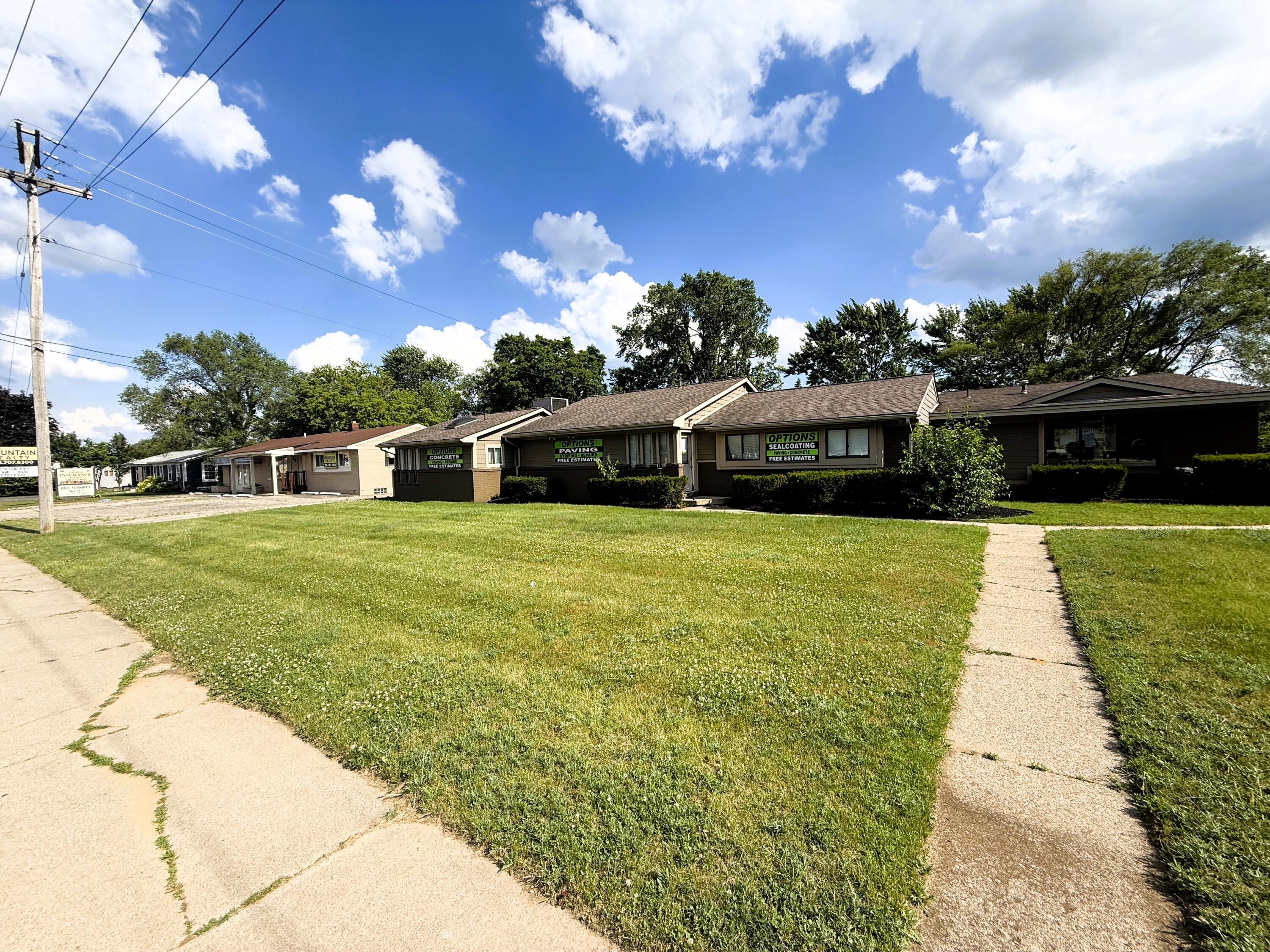 5685 Highland Road Waterford Charter Township MI 48327