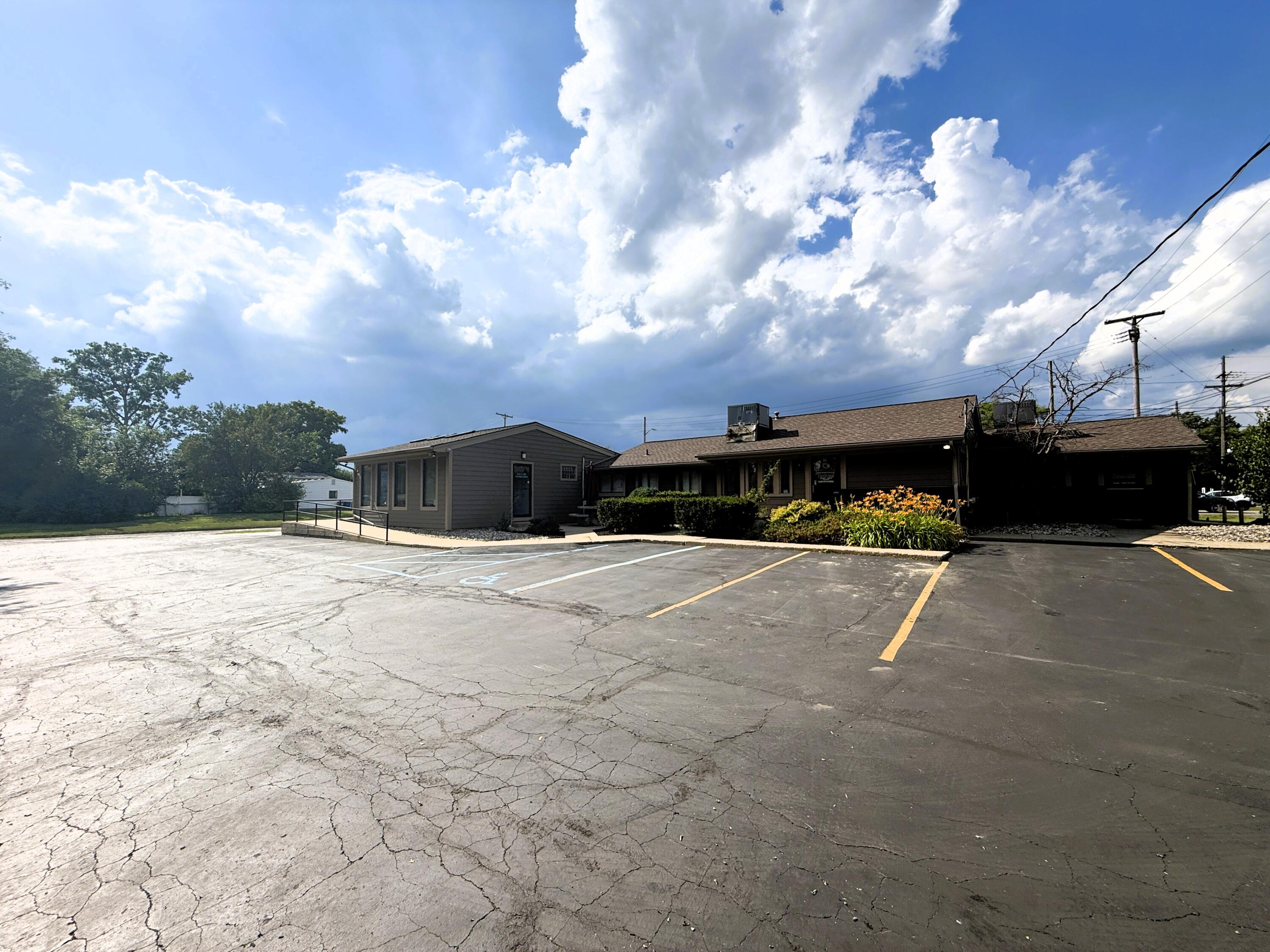 5685 Highland Road Waterford Charter Township MI 48327
