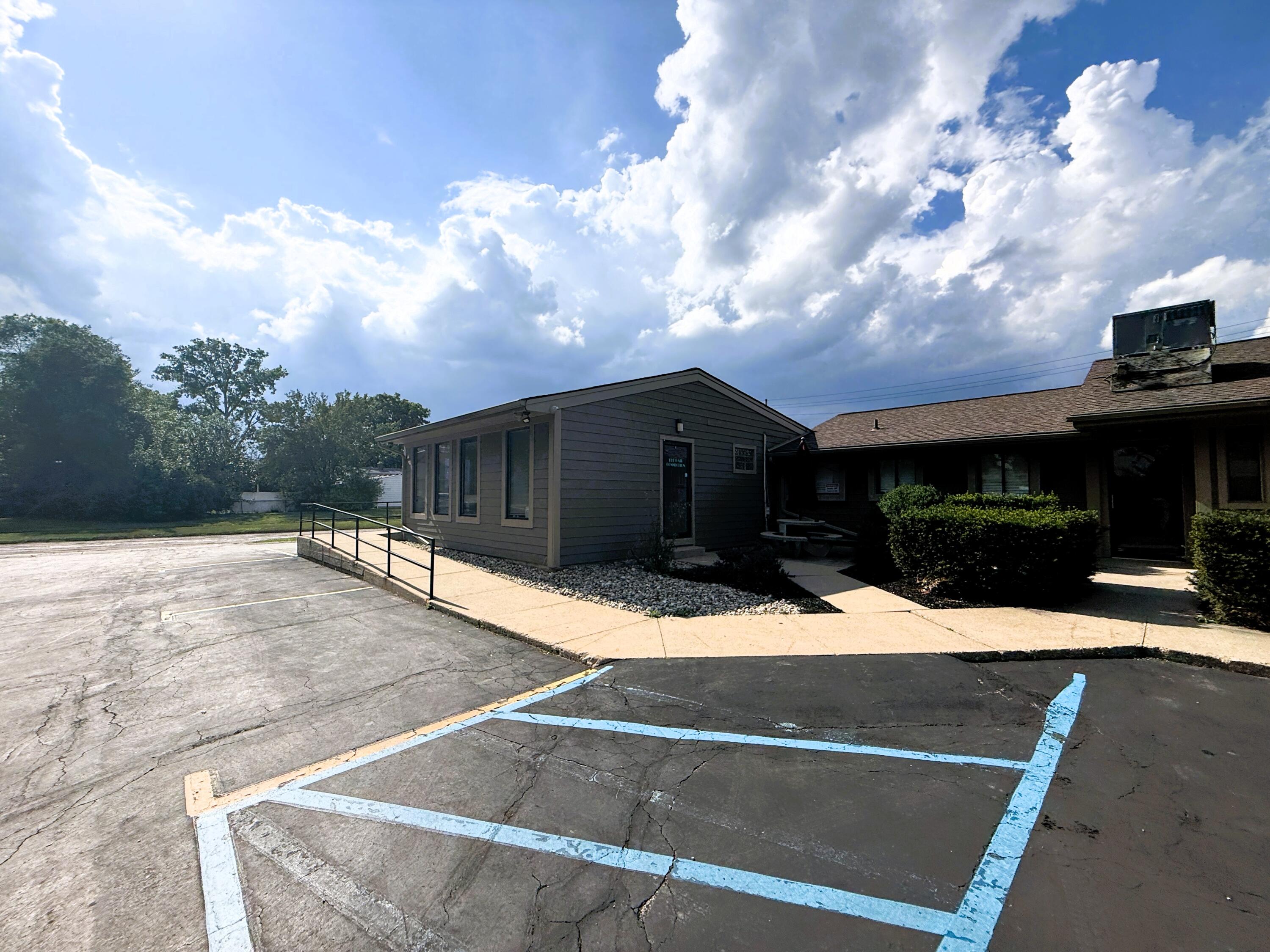 5685 Highland Road Waterford Charter Township MI 48327