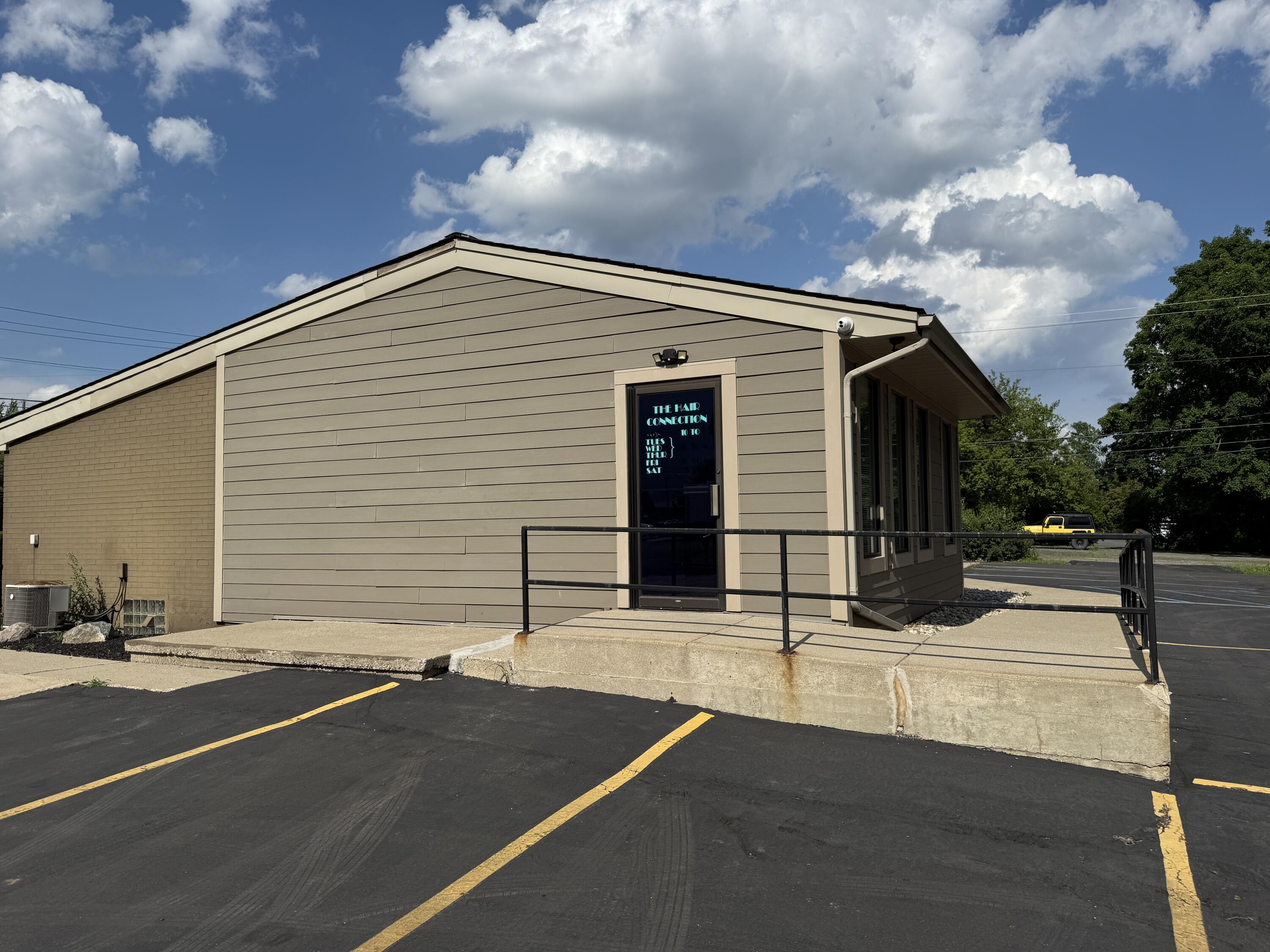 5685 Highland Road Waterford Charter Township MI 48327