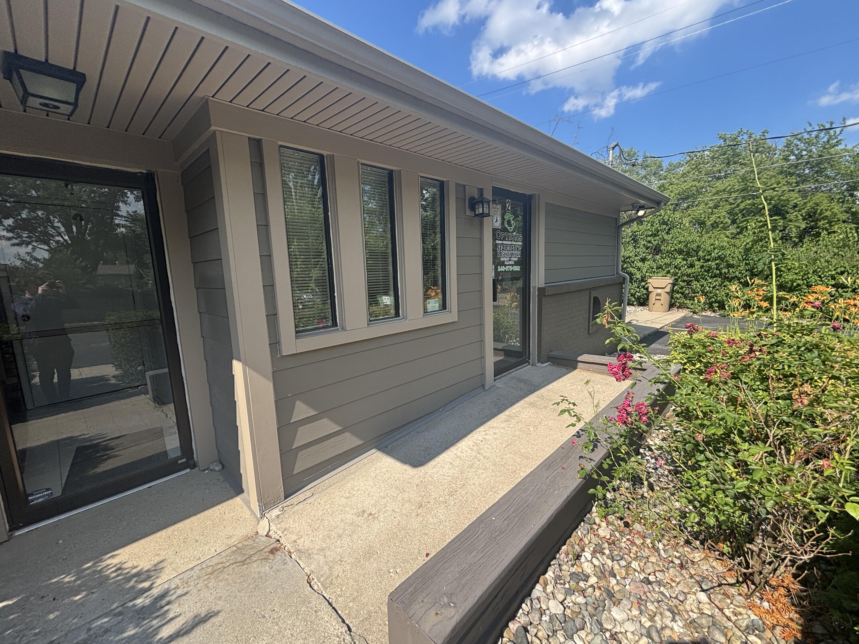 5685 Highland Road Waterford Charter Township MI 48327