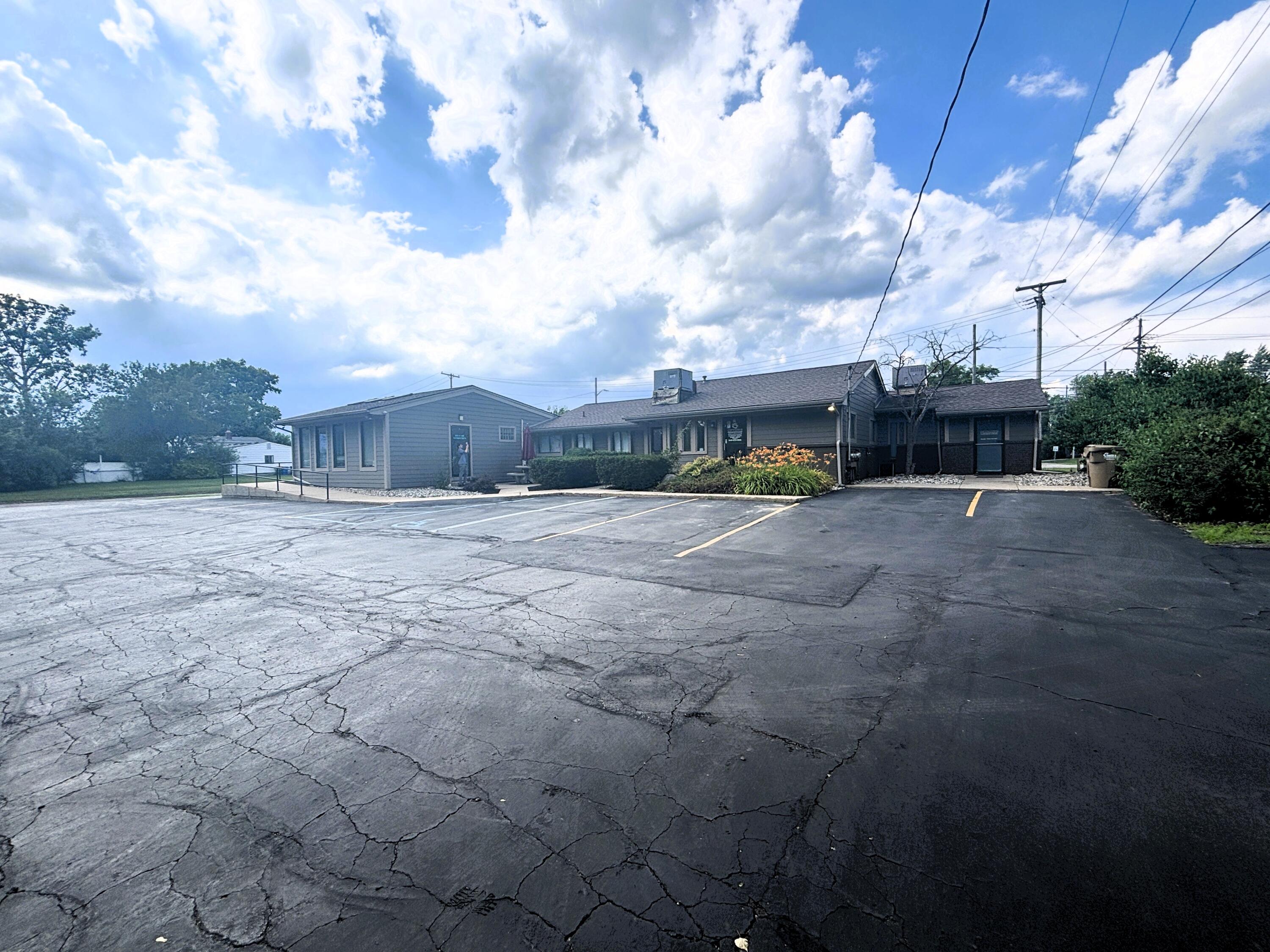 5685 Highland Road Waterford Charter Township MI 48327